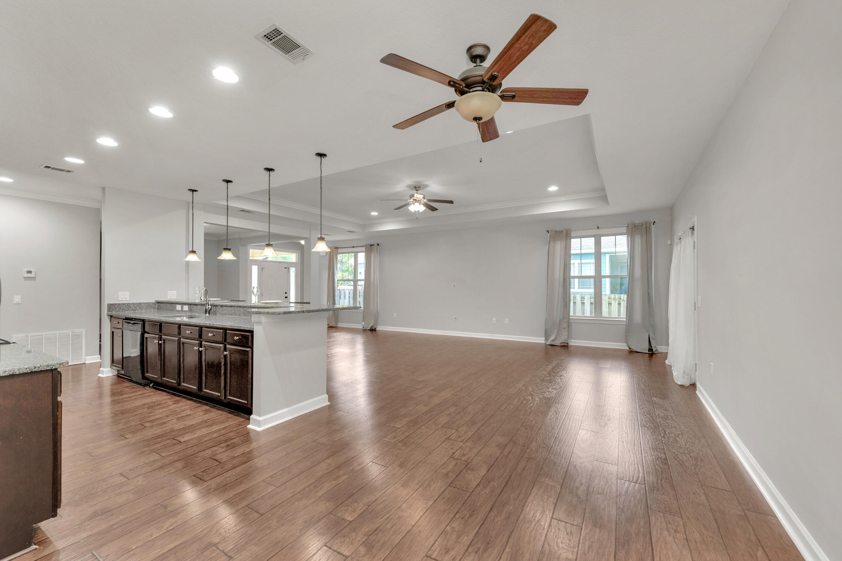 HIDDEN VALLEY - Residential