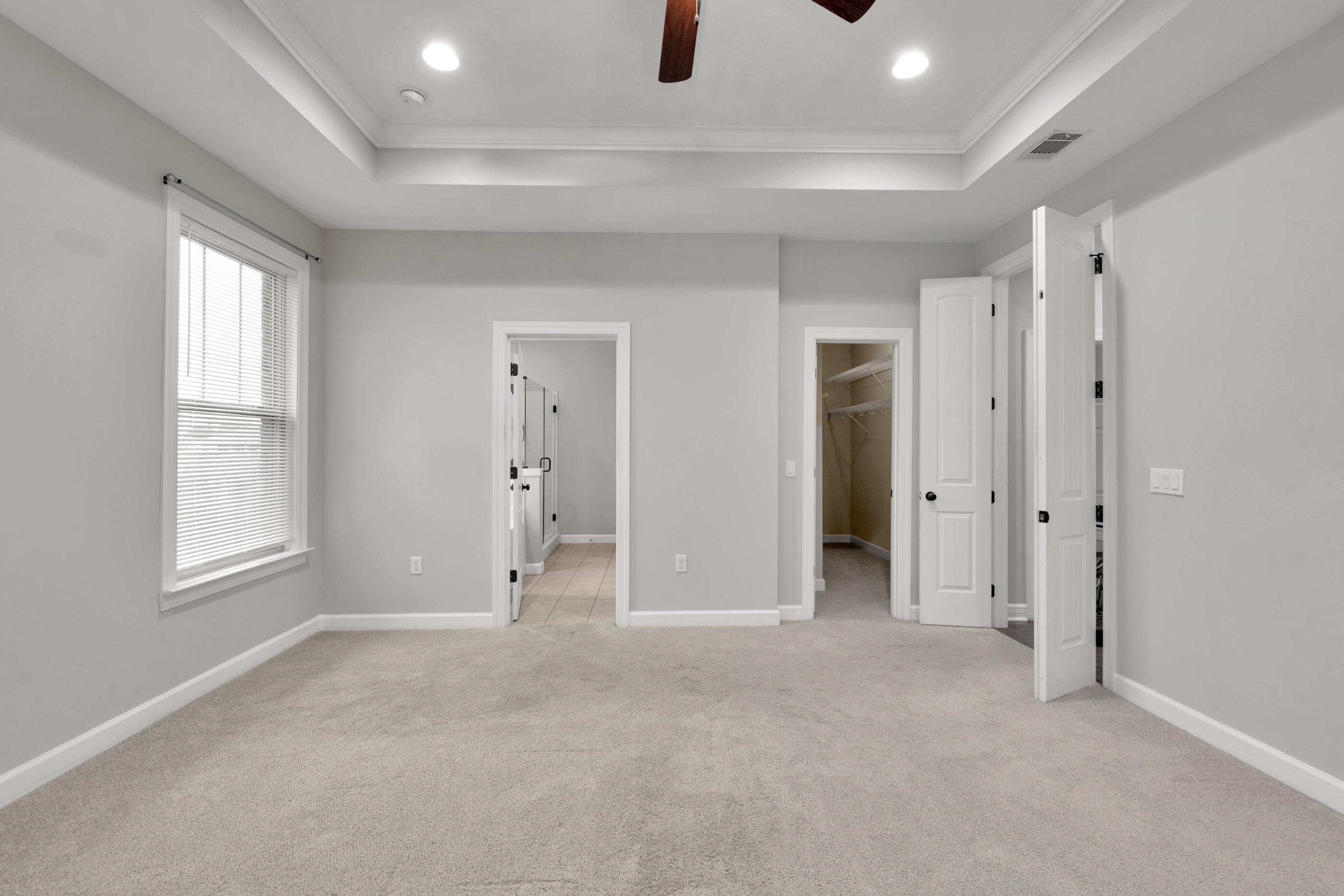 HIDDEN VALLEY - Residential