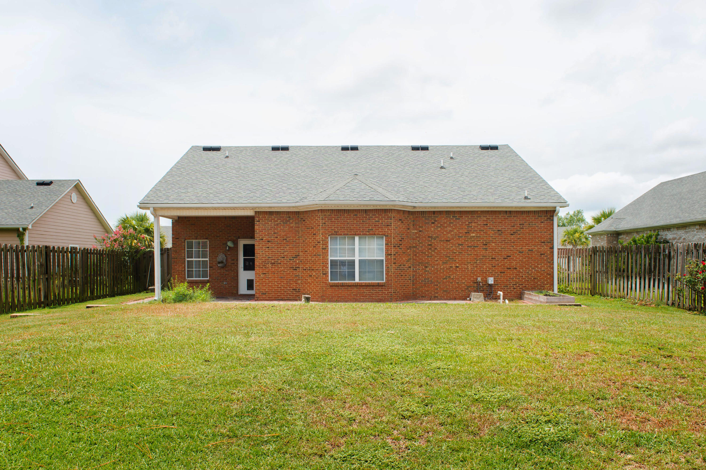 BRANDON OAKS 2ND ADD - Residential