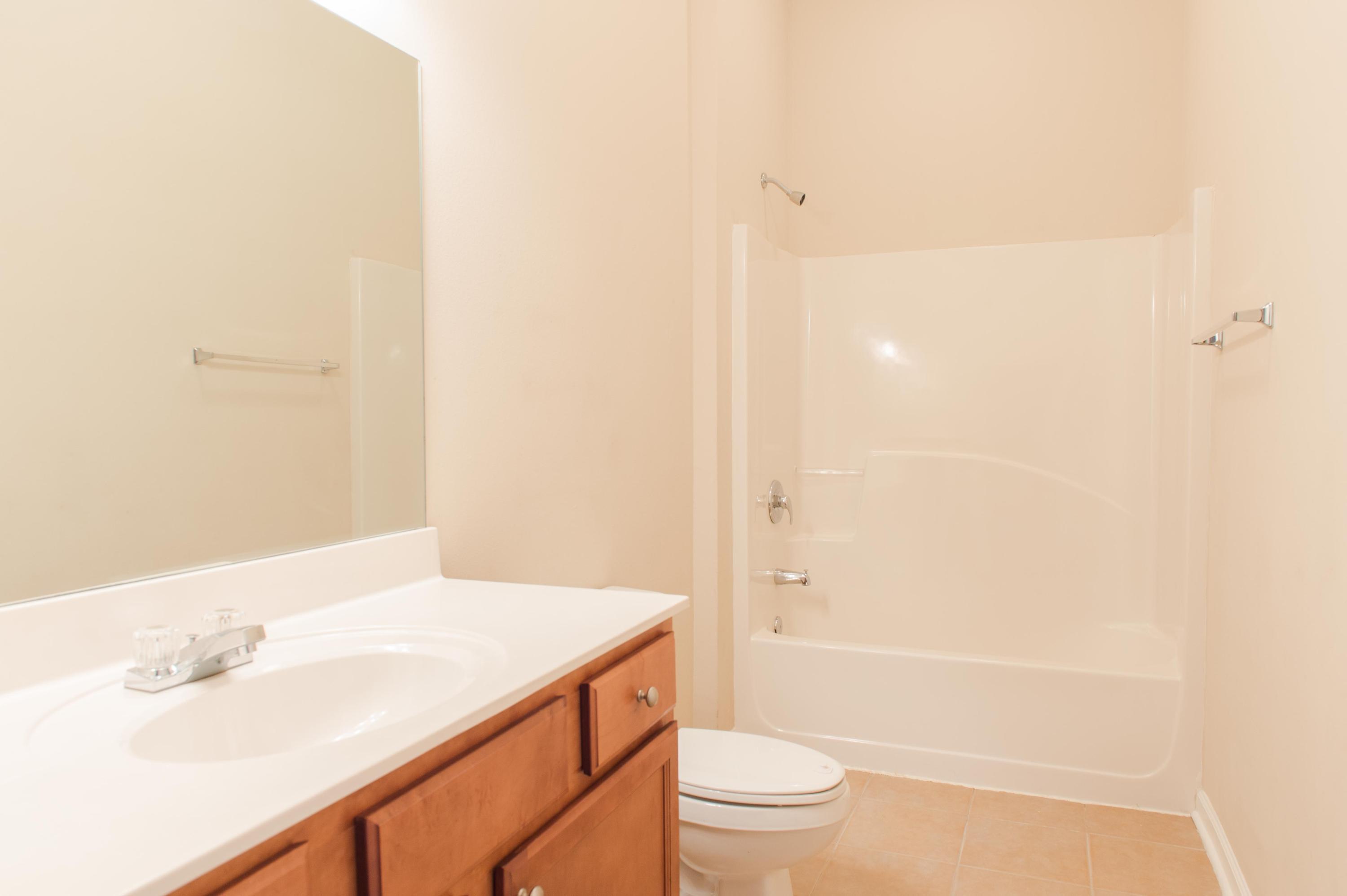 BRANDON OAKS 2ND ADD - Residential