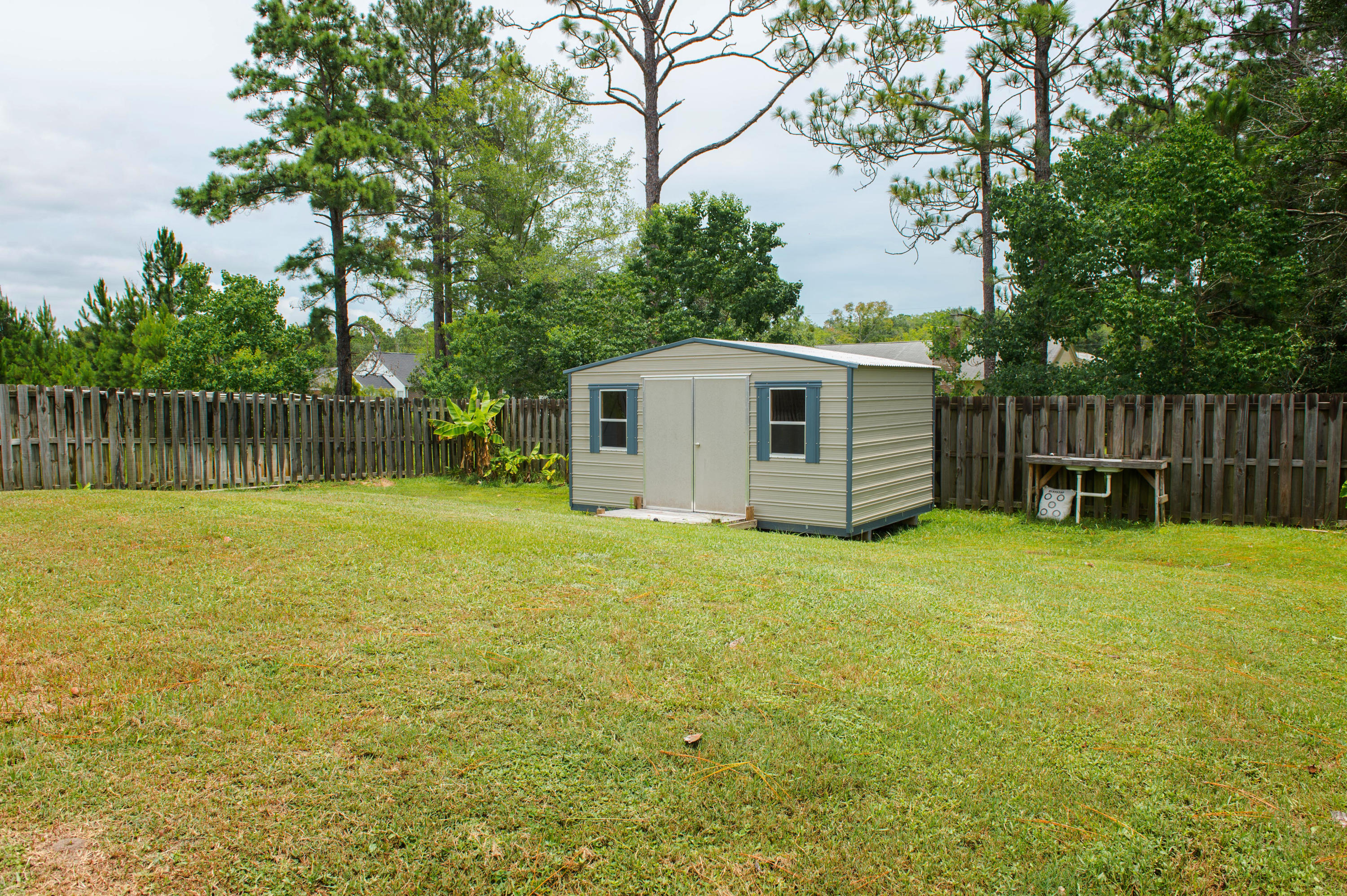 BRANDON OAKS 2ND ADD - Residential