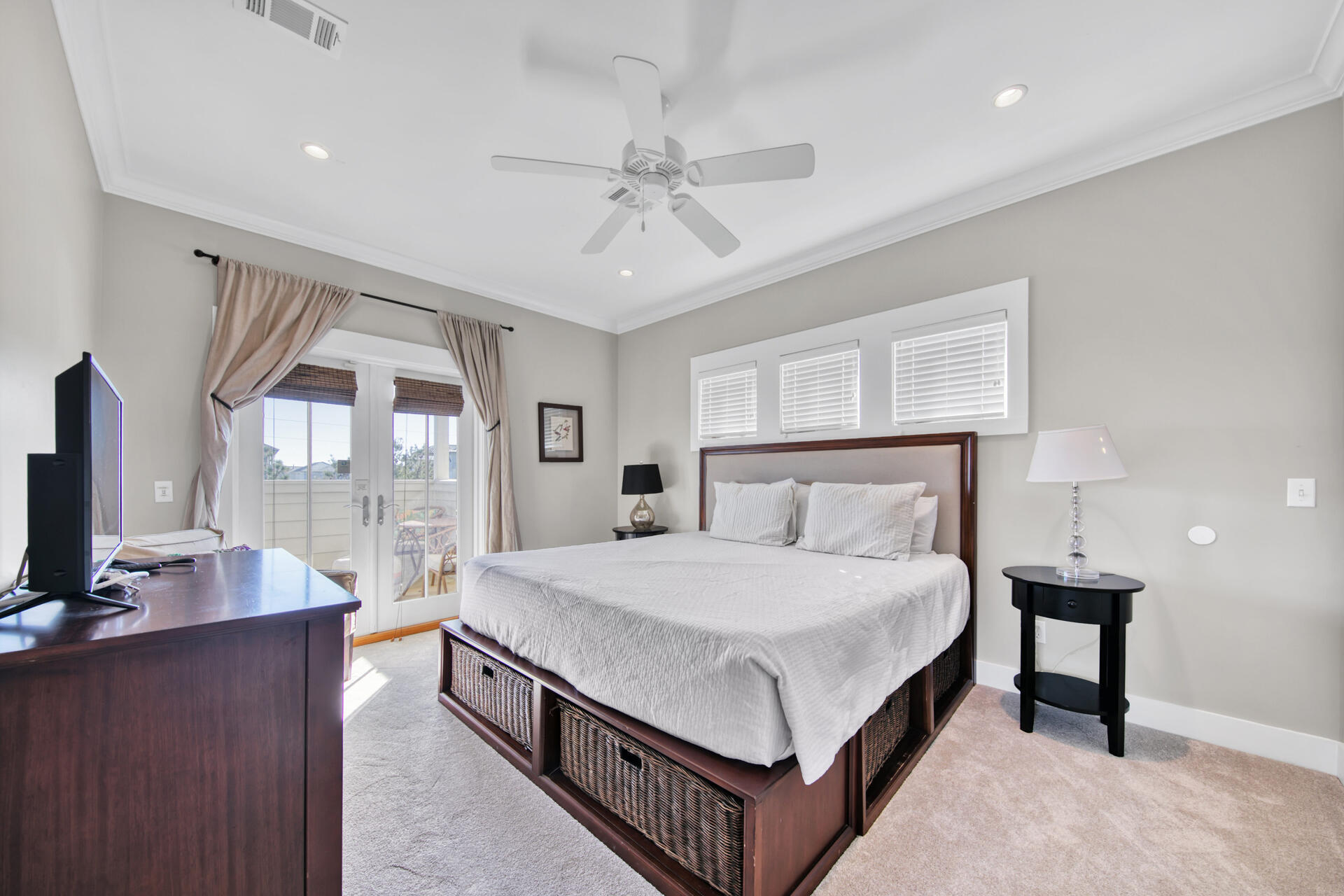 EASTERN LAKE S/D - Residential