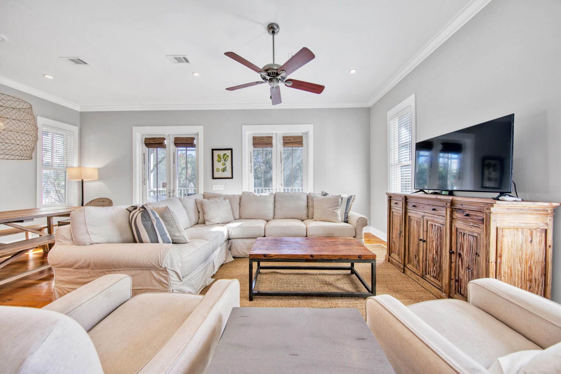 EASTERN LAKE S/D - Residential