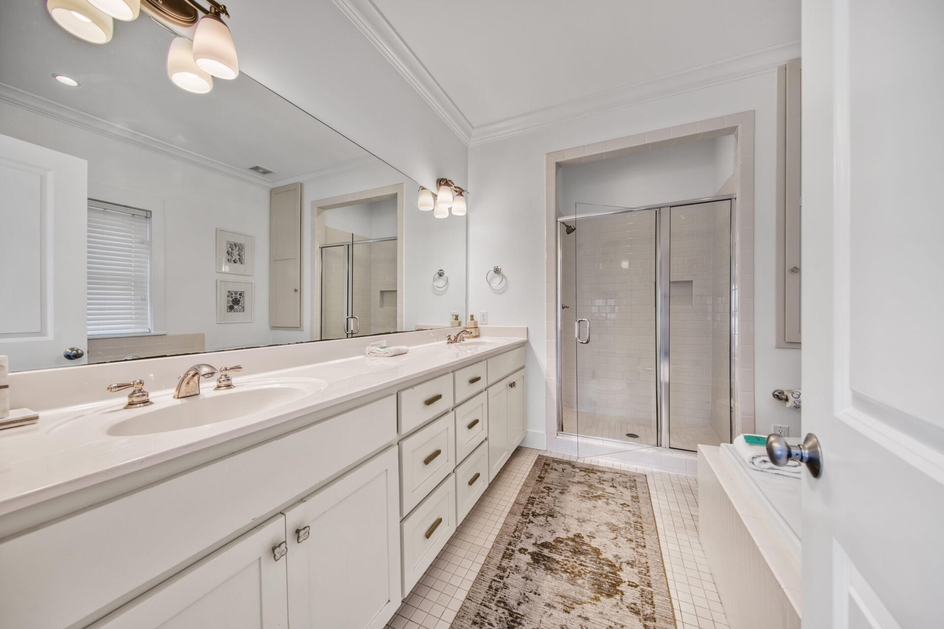 EASTERN LAKE S/D - Residential