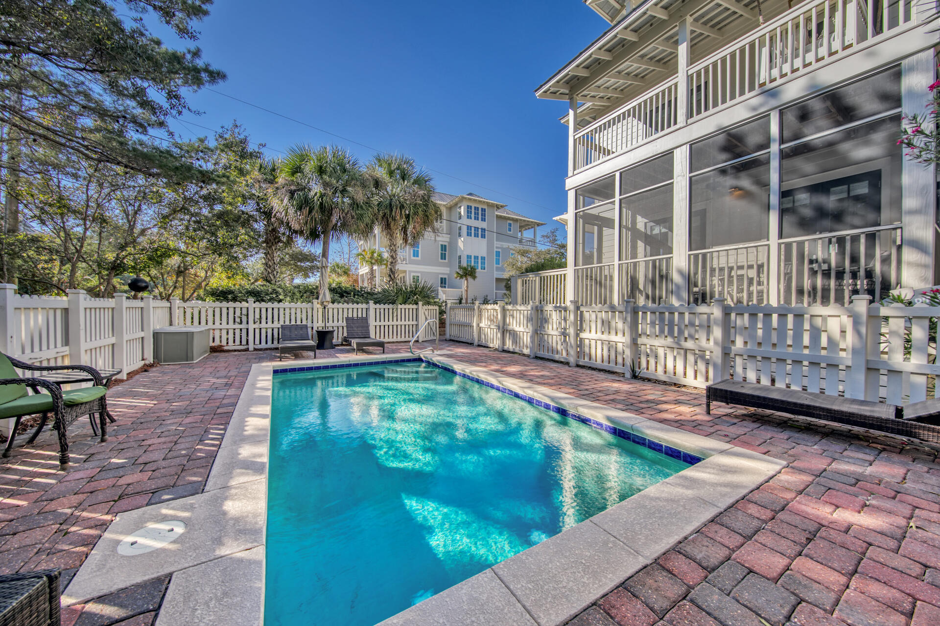 EASTERN LAKE S/D - Residential