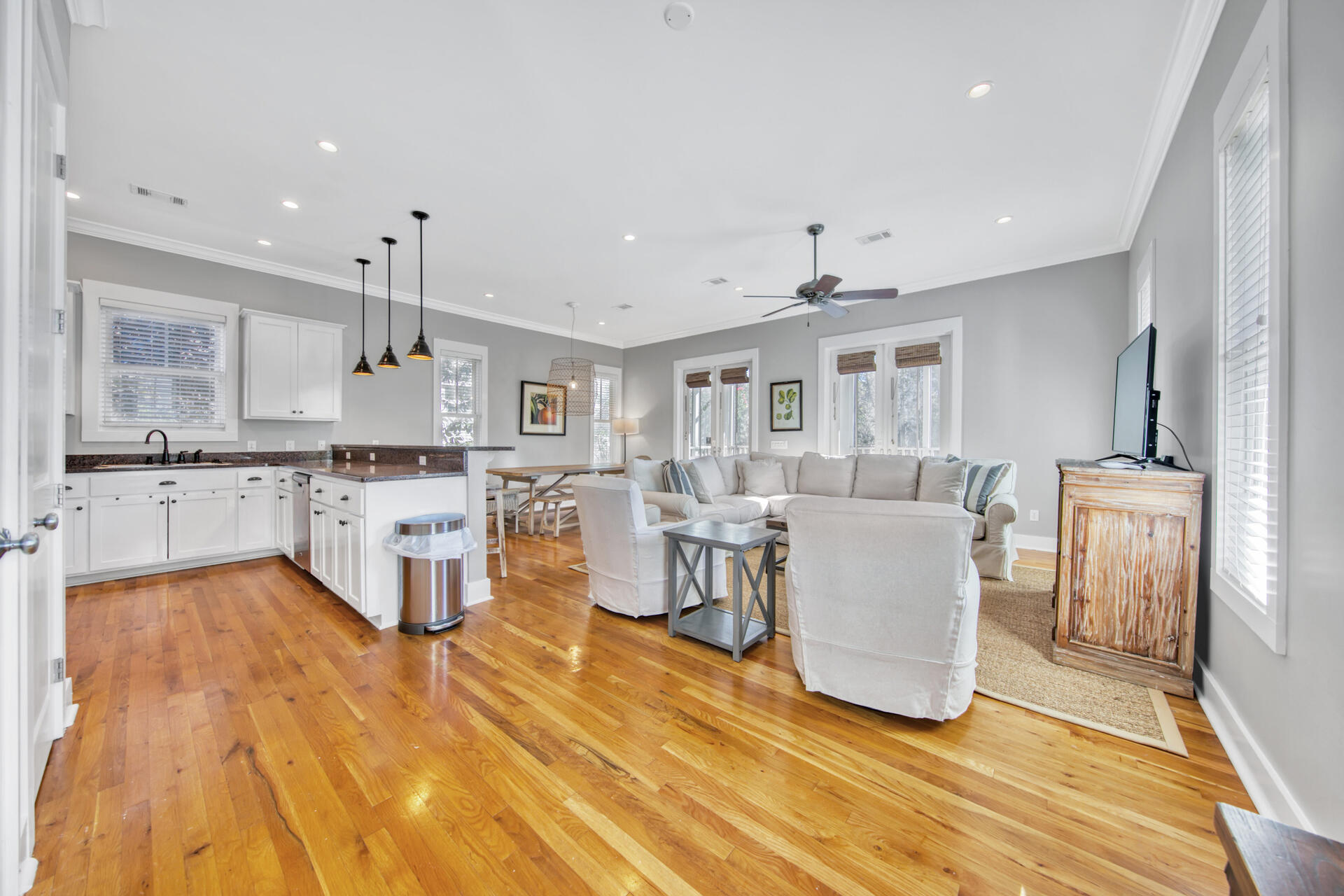 EASTERN LAKE S/D - Residential