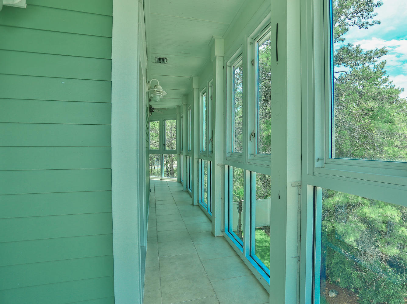 EMERALD WATERS - Residential