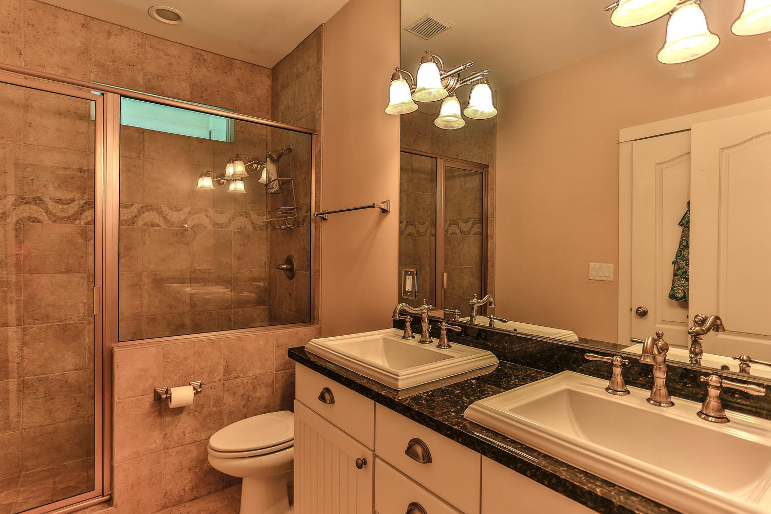 EMERALD WATERS - Residential