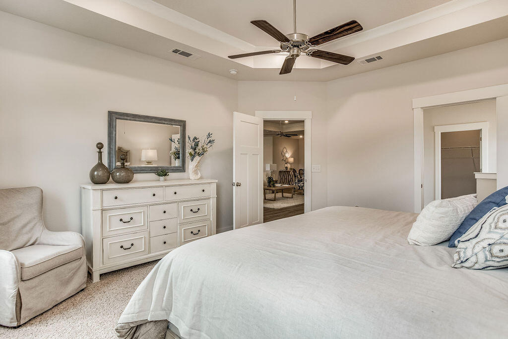 HILLWOOD ESTATES - Residential