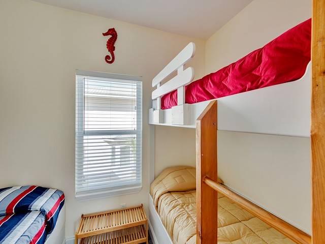 SEASHORE VILLAGE - Residential