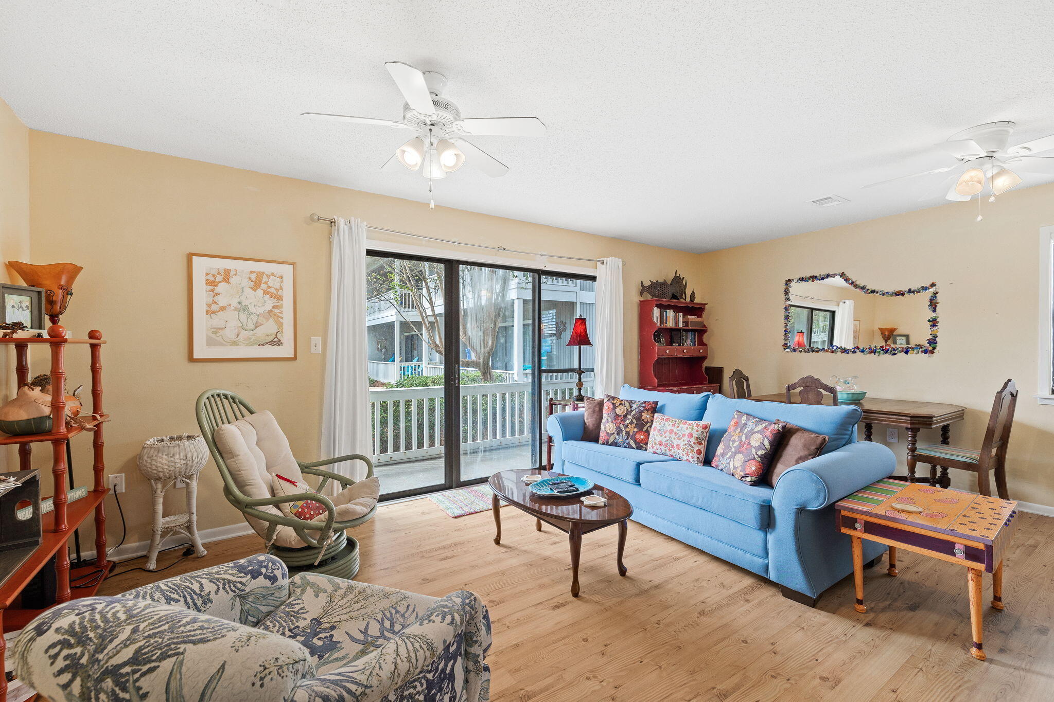 BEACHWOOD VILLAS CONDO - Residential