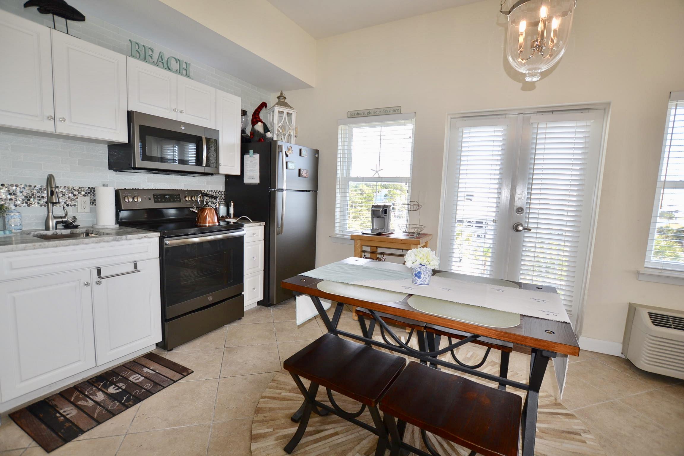 THE INN AT GULF PLACE - Residential