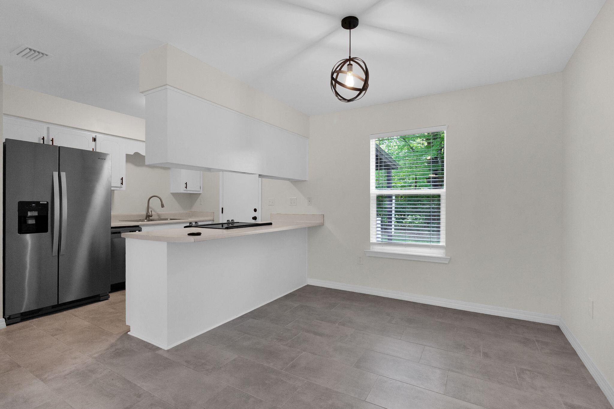 CRESTVIEW - Residential Lease