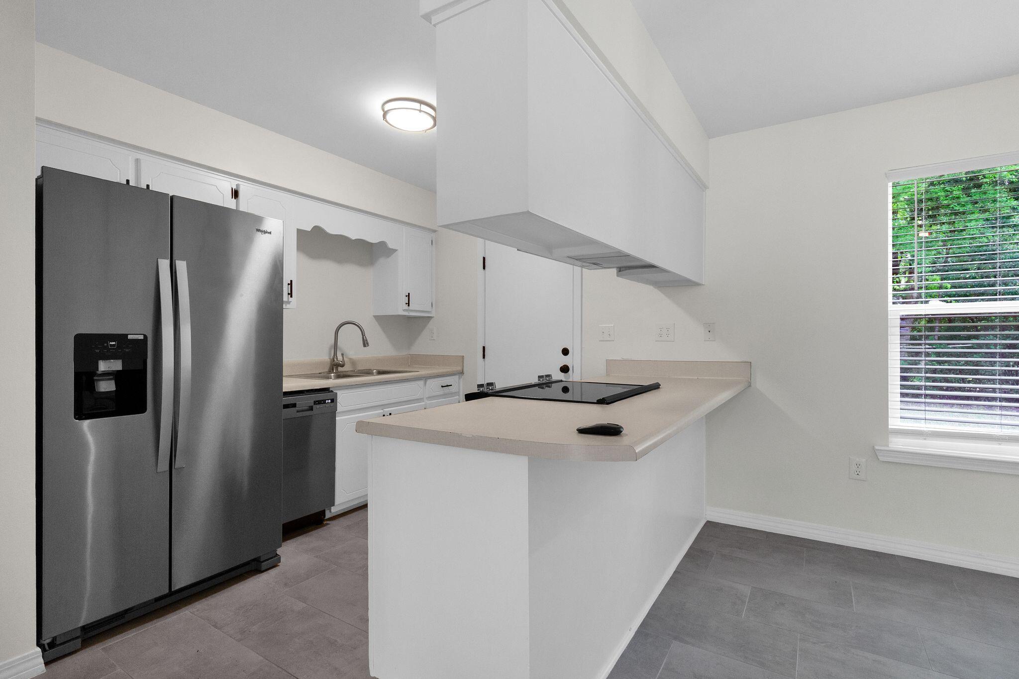 CRESTVIEW - Residential Lease