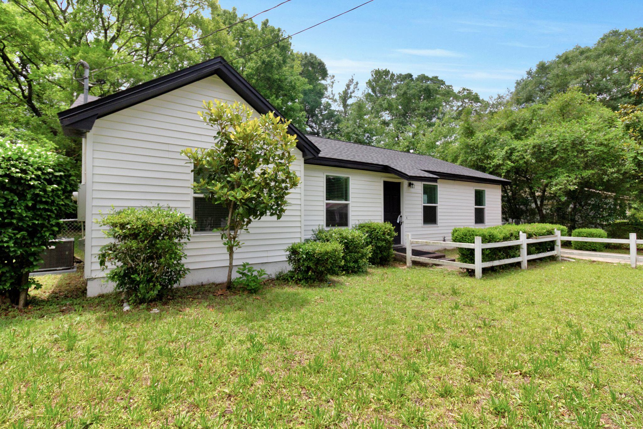 Welcome to this charming 3 bedroom, 1 bathroom home in Crestview, FL! This newly renovated house features a fenced yard, perfect for outdoor entertaining. The large back yard offers plenty of space for gardening or enjoying the sunshine on the covered deck. Inside, you'll find spacious bedrooms with walk-in closets and a flex space that can be used as an office or playroom. The yard shed provides extra storage for all your outdoor equipment. Don't miss out on this opportunity to make this lovely house your new home! Conveniently located and move-in ready, this house is a perfect place to call home. Don't miss your chance to see it! Schedule a showing today. Call 850-729-0399 View rental requirements or apply at www.RentwithBSR.com
No smoking or vaping. A small dog may be allowed with some restrictions and a $400 non-refundable pet fee. FEES: $50 per adult 18+ application fee, Landlord Liability Policy (if proof of Renter's coverage is not provided) $15 mo, Pest Assurance pest control policy $20 mo.
