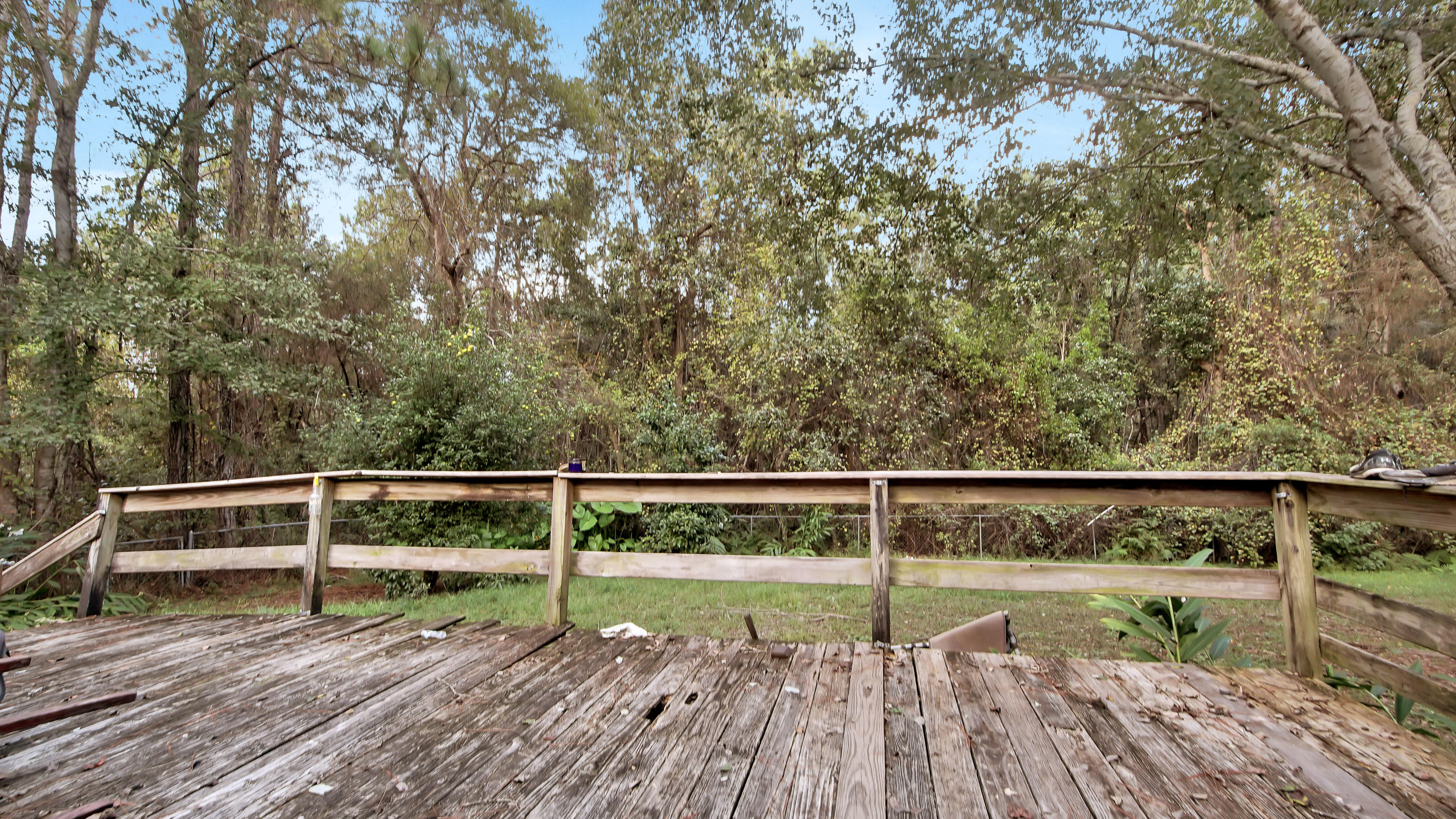 CREEKSIDE ESTATES - Residential