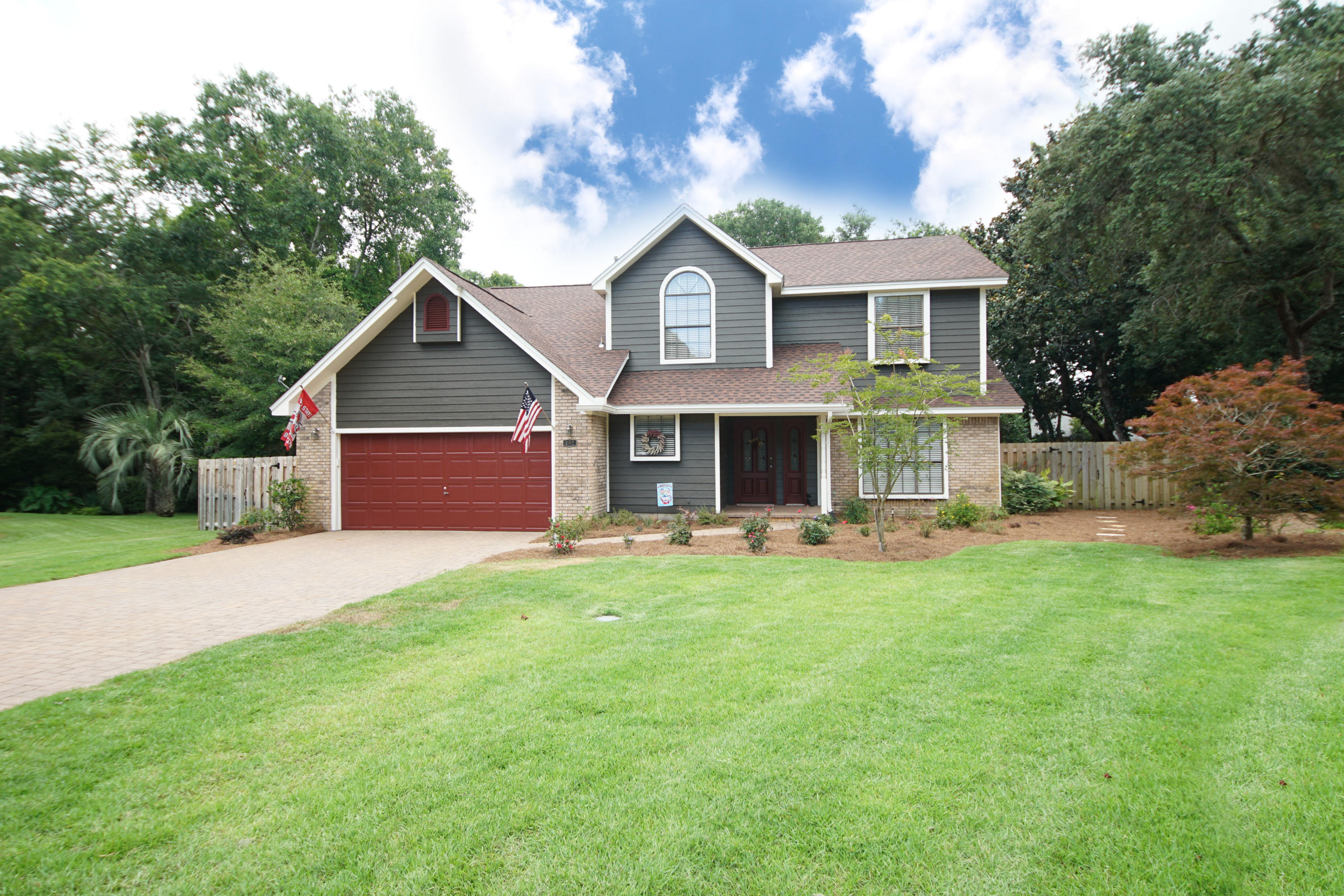 WINDWARD PH III BLUEWATER BAY - Residential