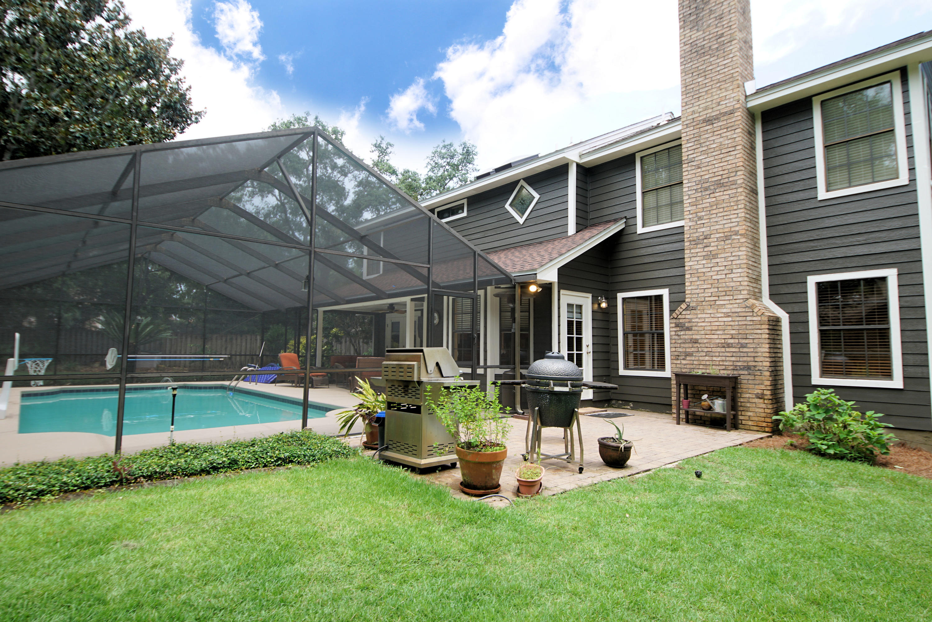 WINDWARD PH III BLUEWATER BAY - Residential