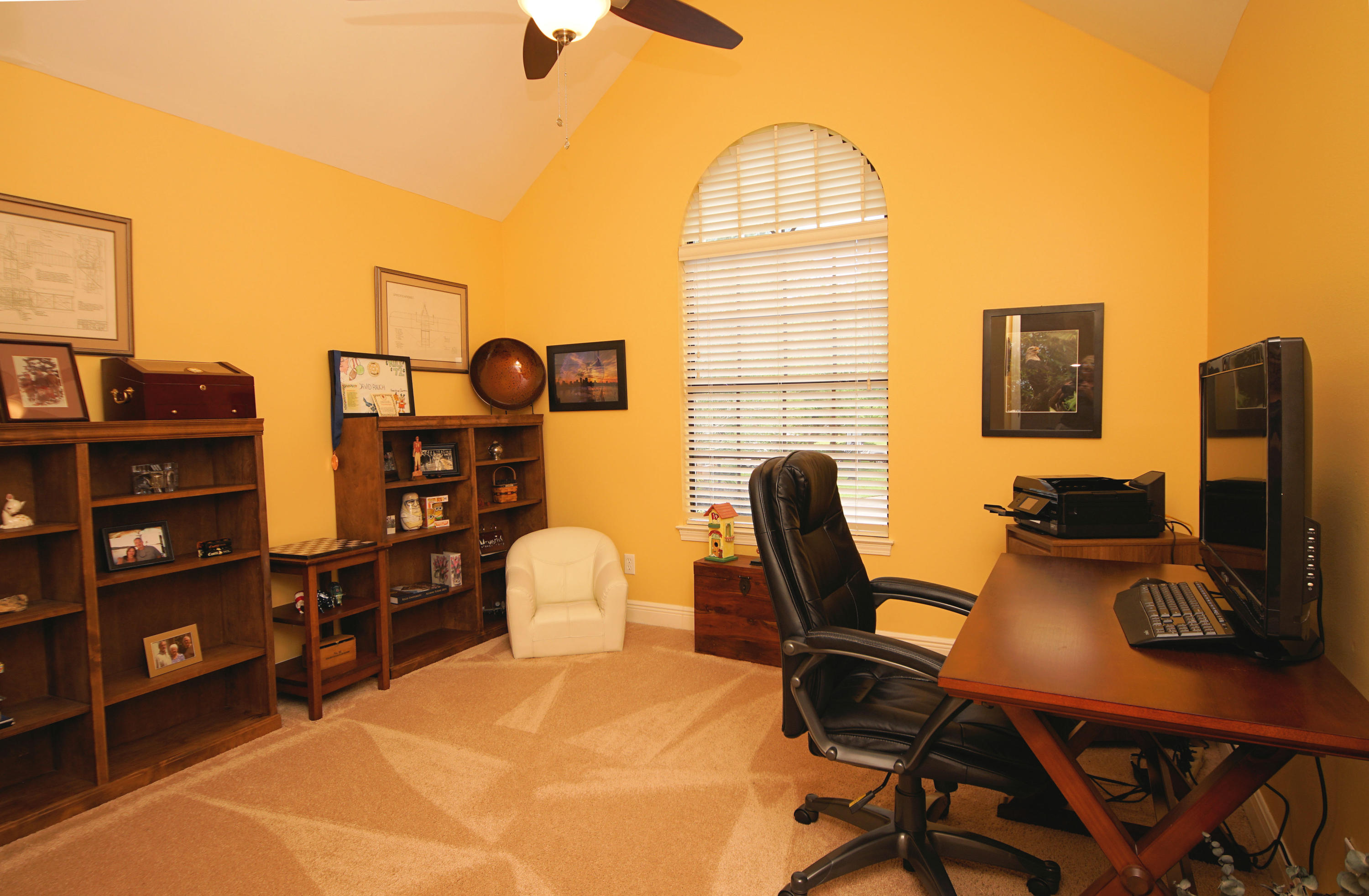 WINDWARD PH III BLUEWATER BAY - Residential