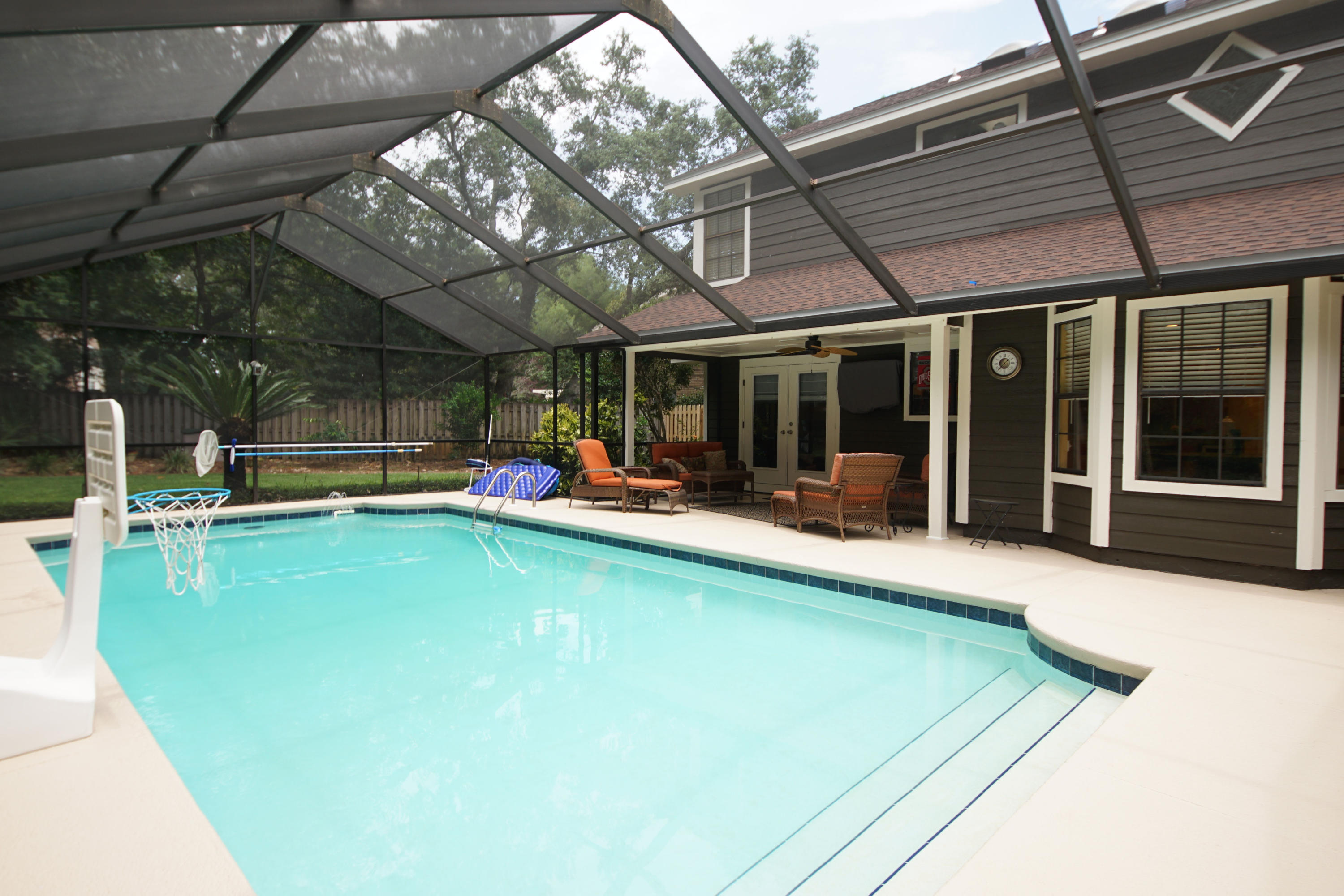 WINDWARD PH III BLUEWATER BAY - Residential