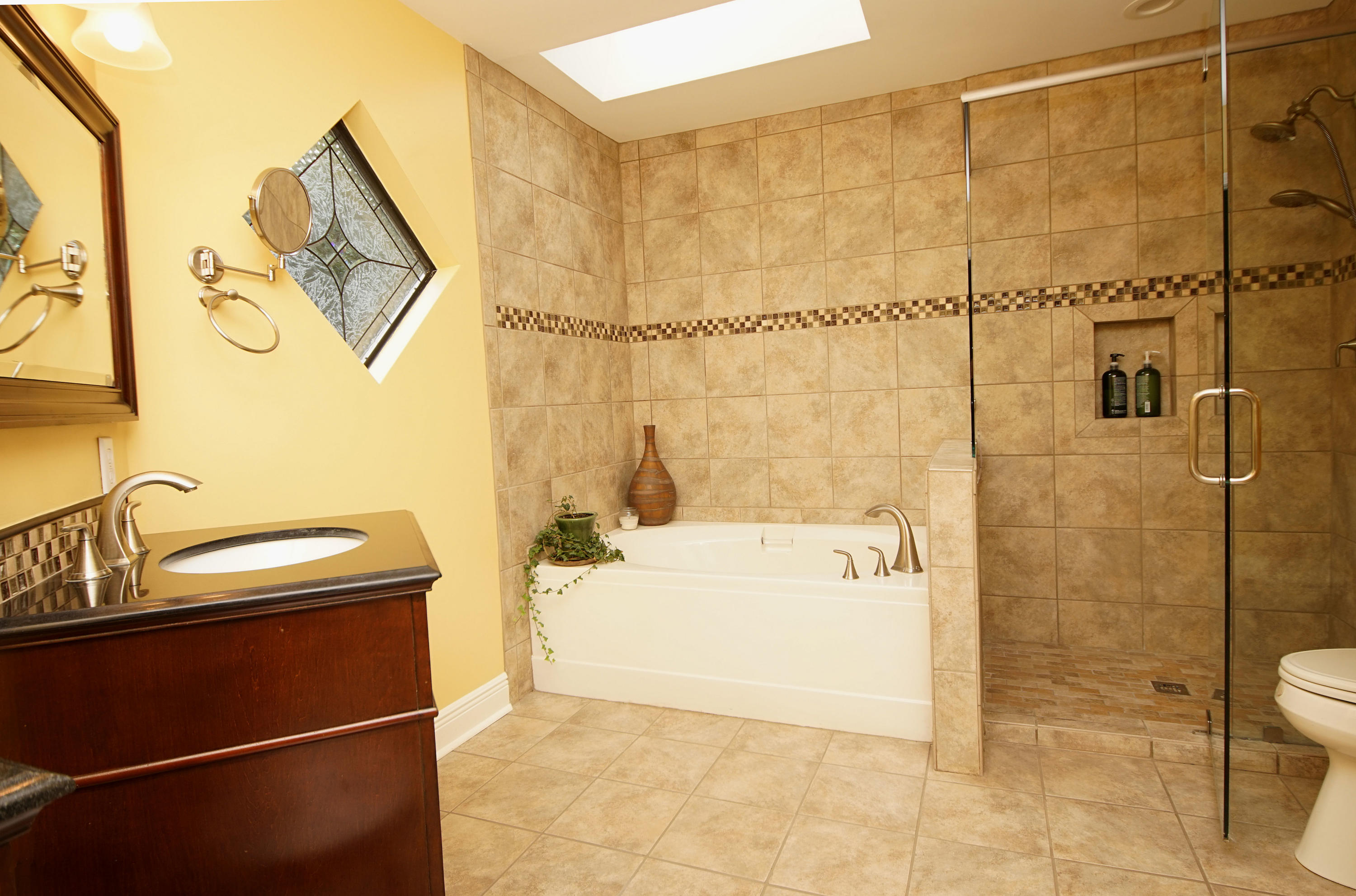 WINDWARD PH III BLUEWATER BAY - Residential