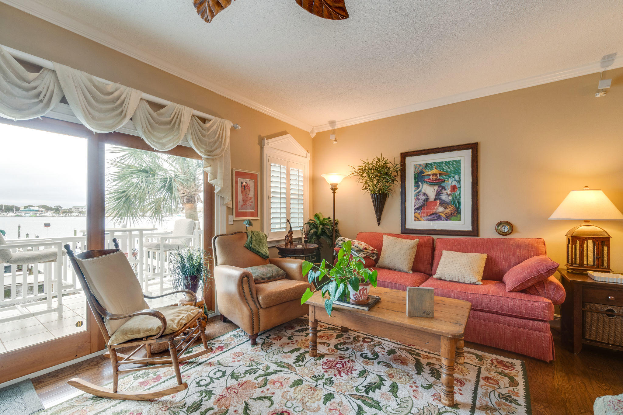 HOLIDAY ISLE - Residential