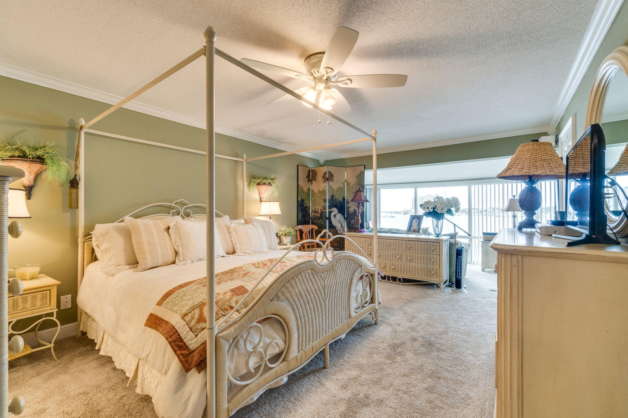 HOLIDAY ISLE - Residential