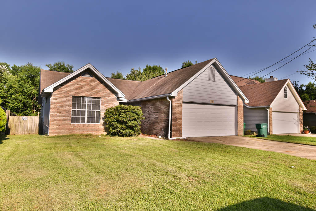 BROOKWOOD ESTATES - Residential