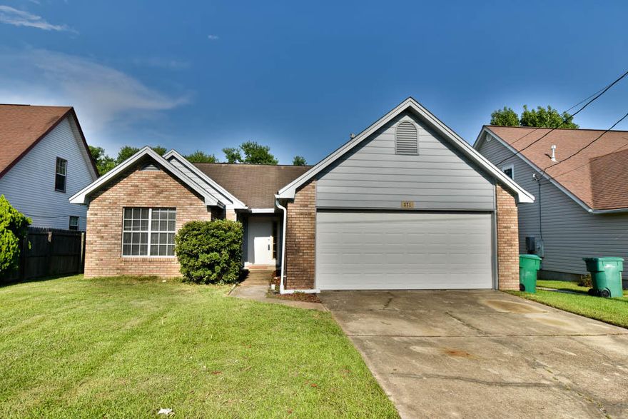 Welcome to Brookwood Blvd! This 3 Bedroom - 2 Bath home located on a quiet cul-de-sac is available for purchase. Large vaulted ceilings in living room and open dining area make it perfect for entertaining. The kitchen and breakfast area are right off the living room and a large sliding glass door lets in lots of sunshine. Large master bedroom with walk in closet, master bath with double vanities & seperate tub & shower. Split bedroom floor plan with two other bedrooms at the front of house and additional full size bath. This home has been freshly painted inside and out. Schedule your showing today!