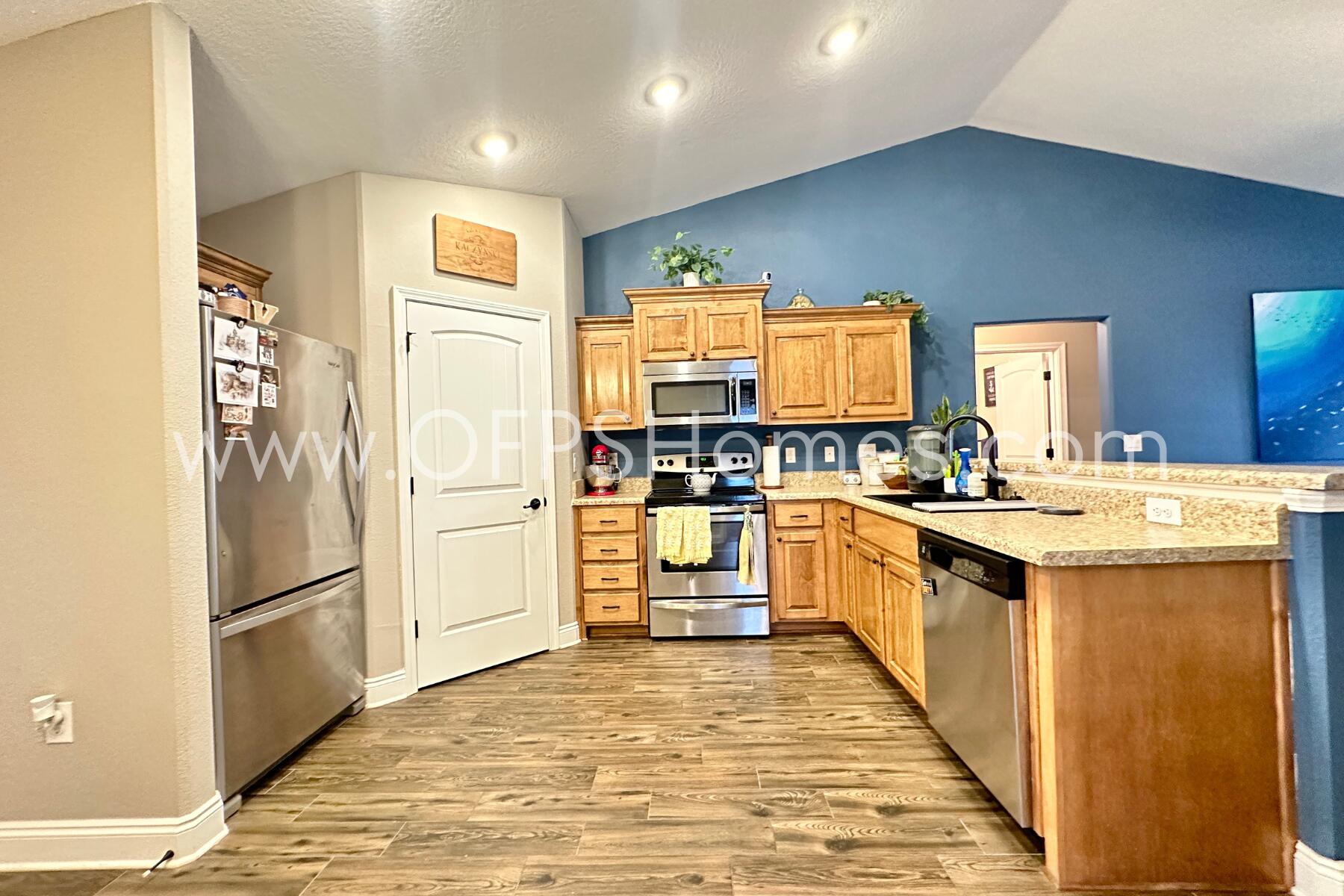 PLANTATION WOODS - Residential Lease