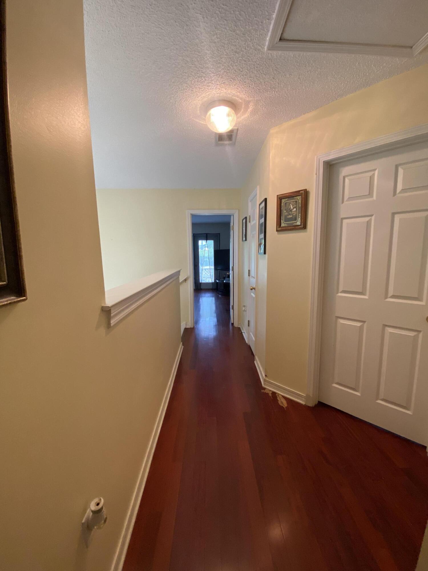 TWIN LAKES ESTATES - Residential