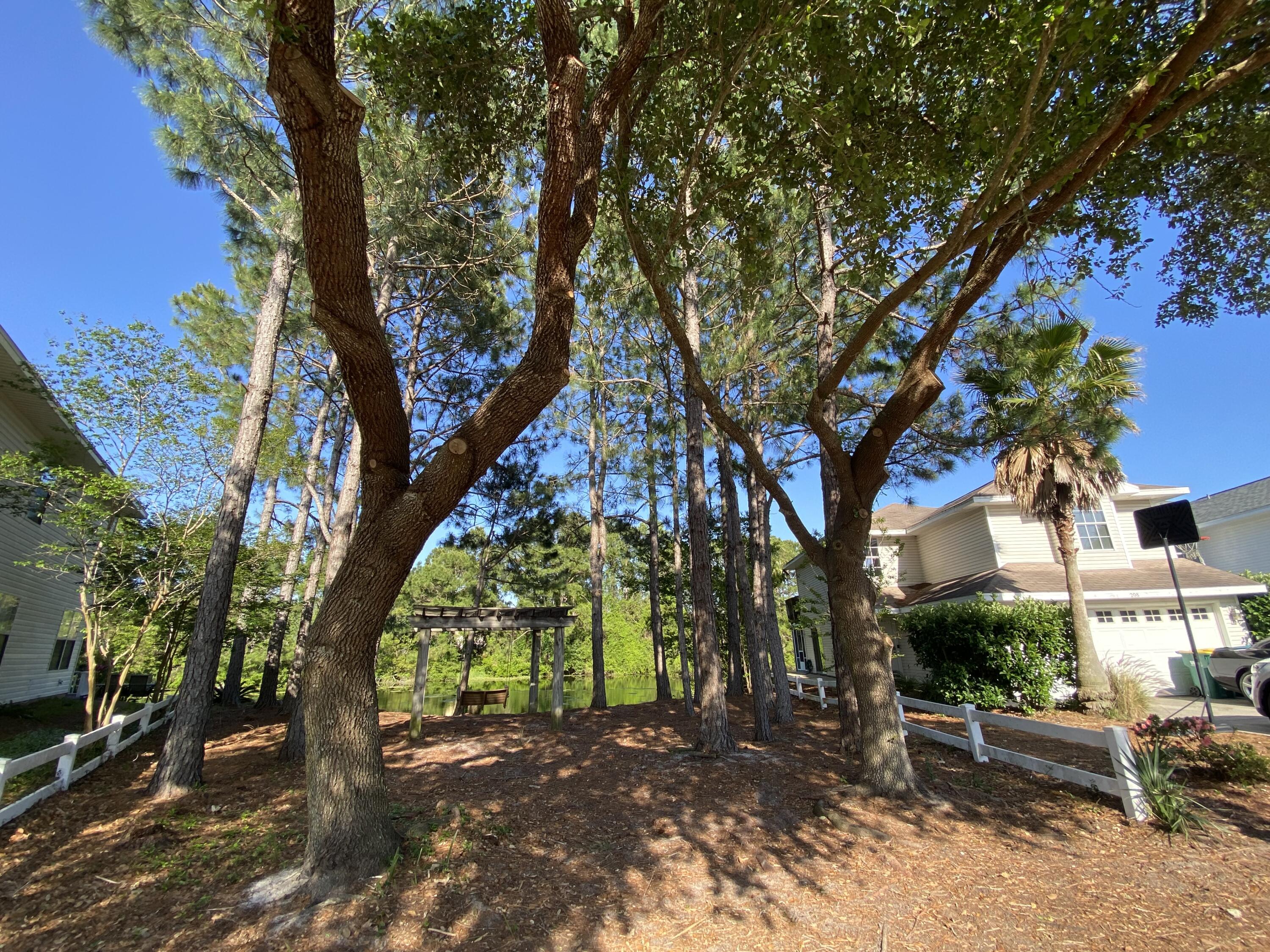 TWIN LAKES ESTATES - Residential