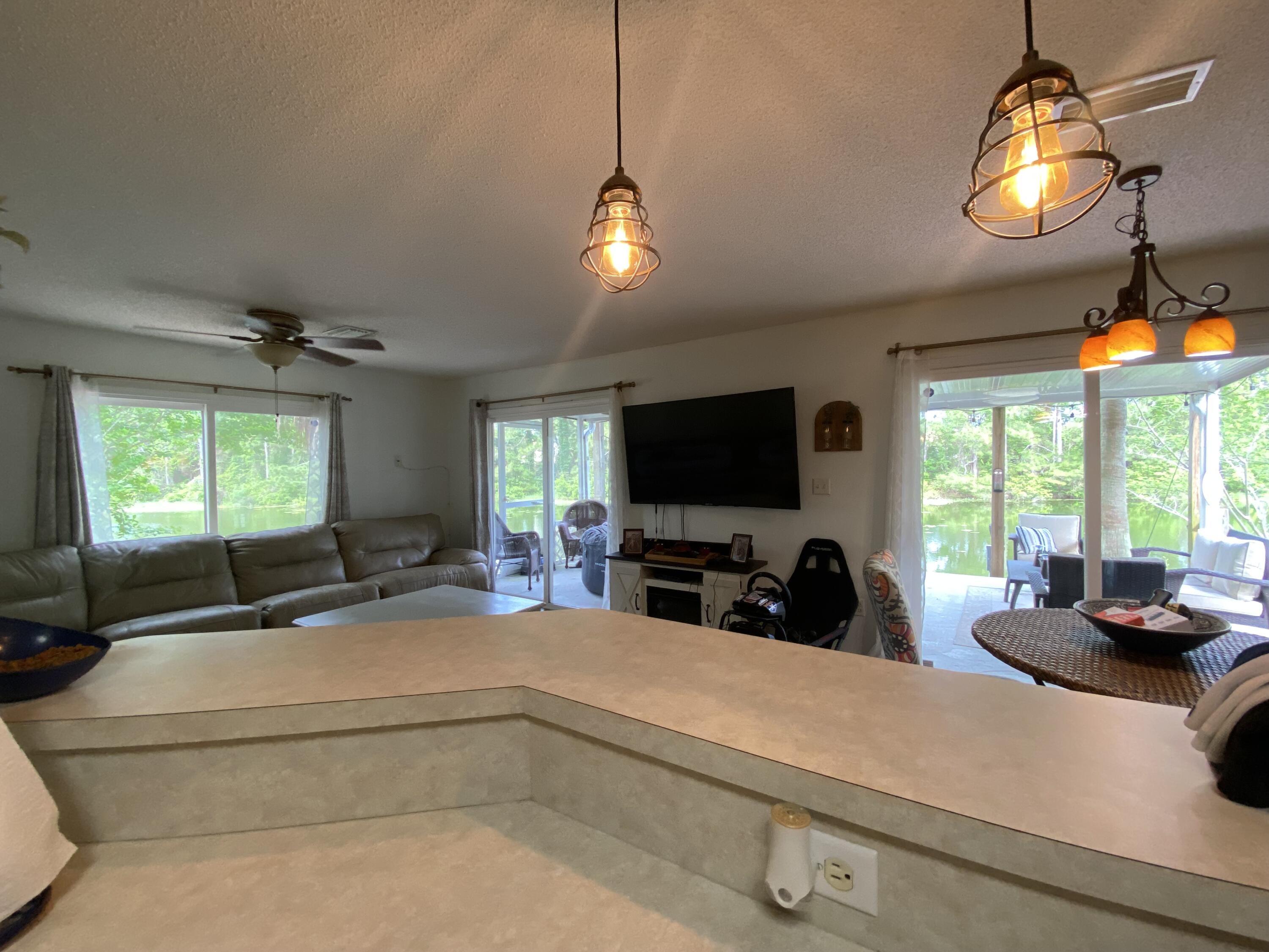 TWIN LAKES ESTATES - Residential