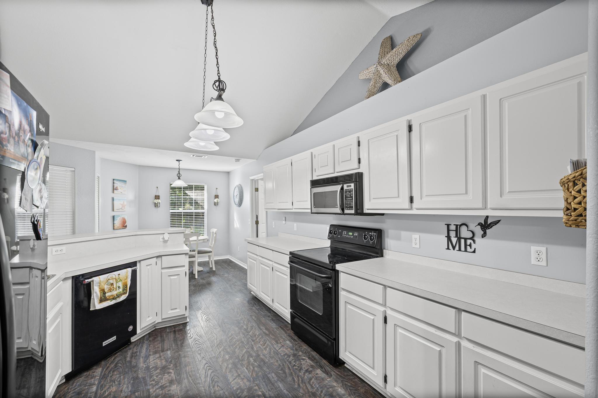 HOLLEY BY THE SEA - Residential