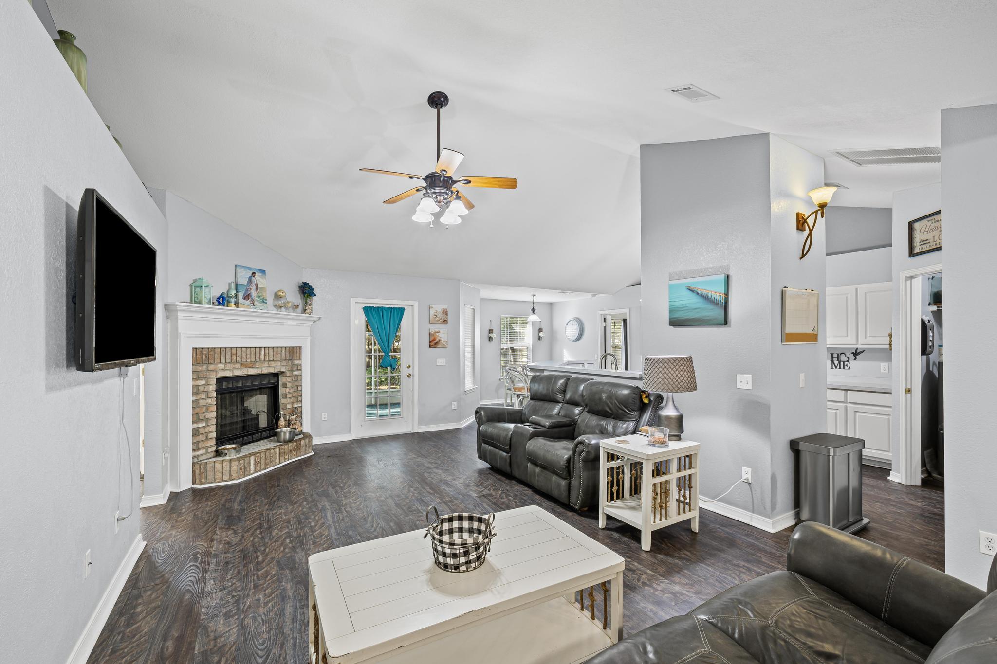 HOLLEY BY THE SEA - Residential