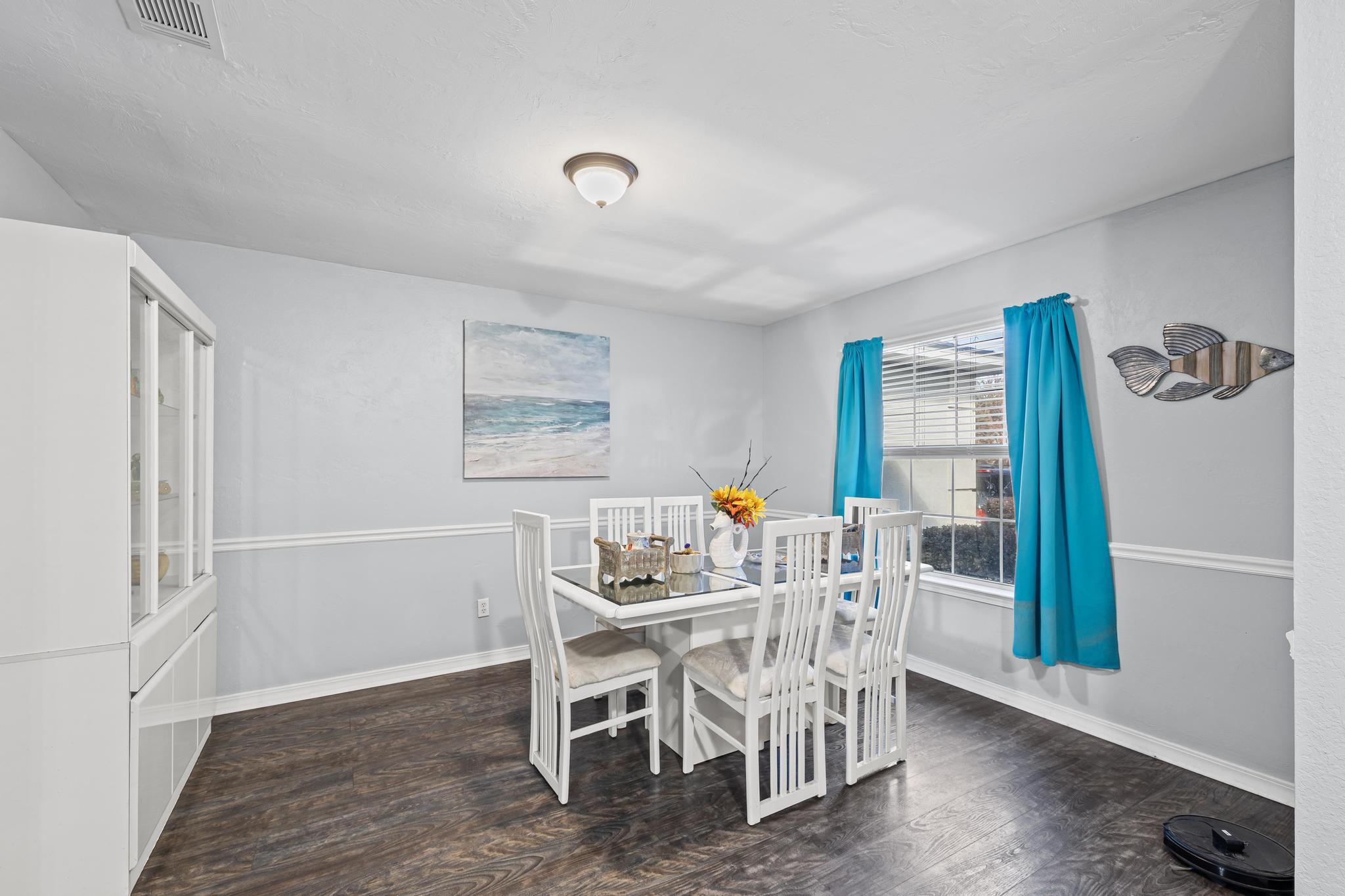 HOLLEY BY THE SEA - Residential