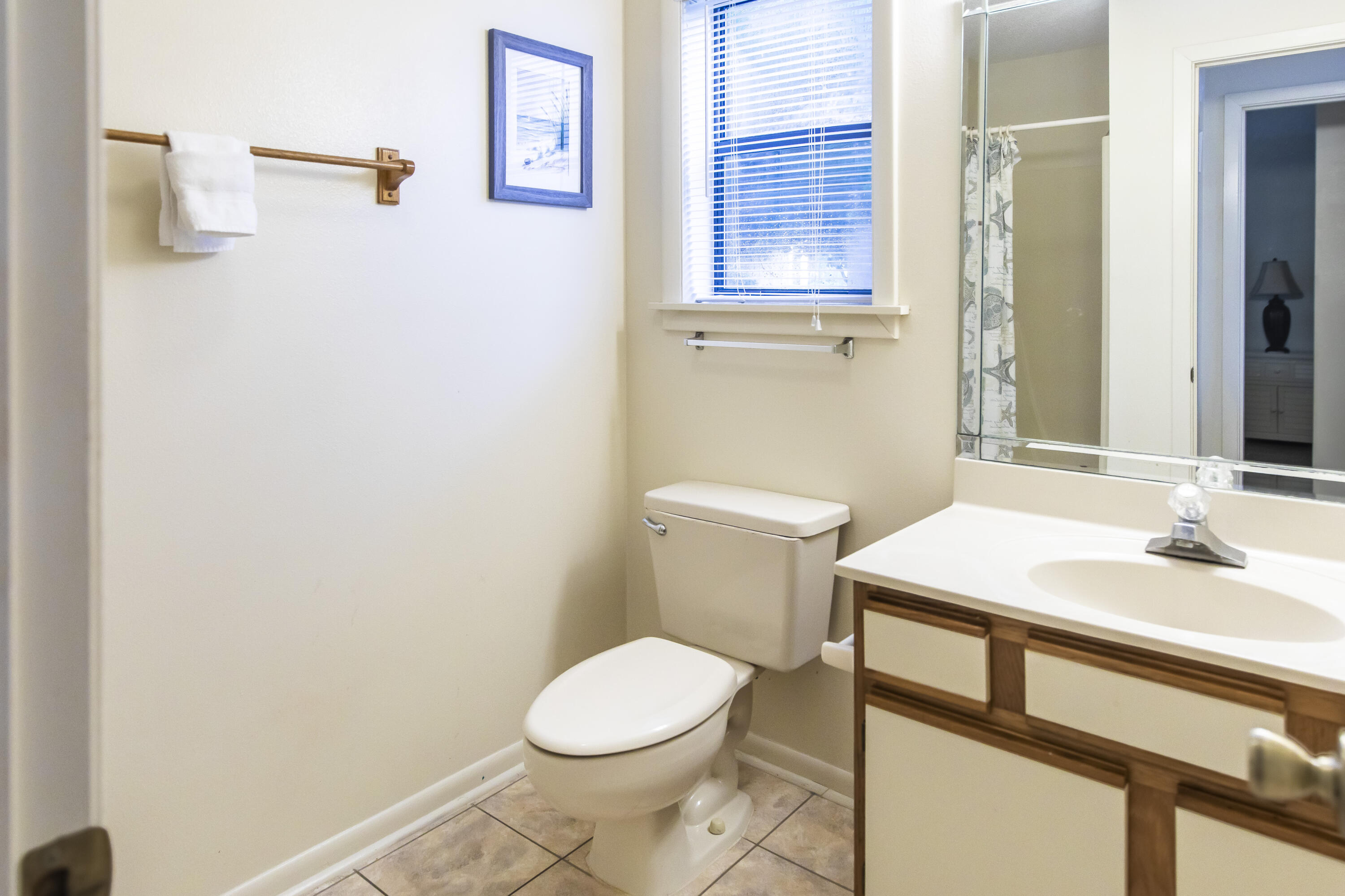 BEACHWOOD VILLAS CONDO PH 2 - Residential