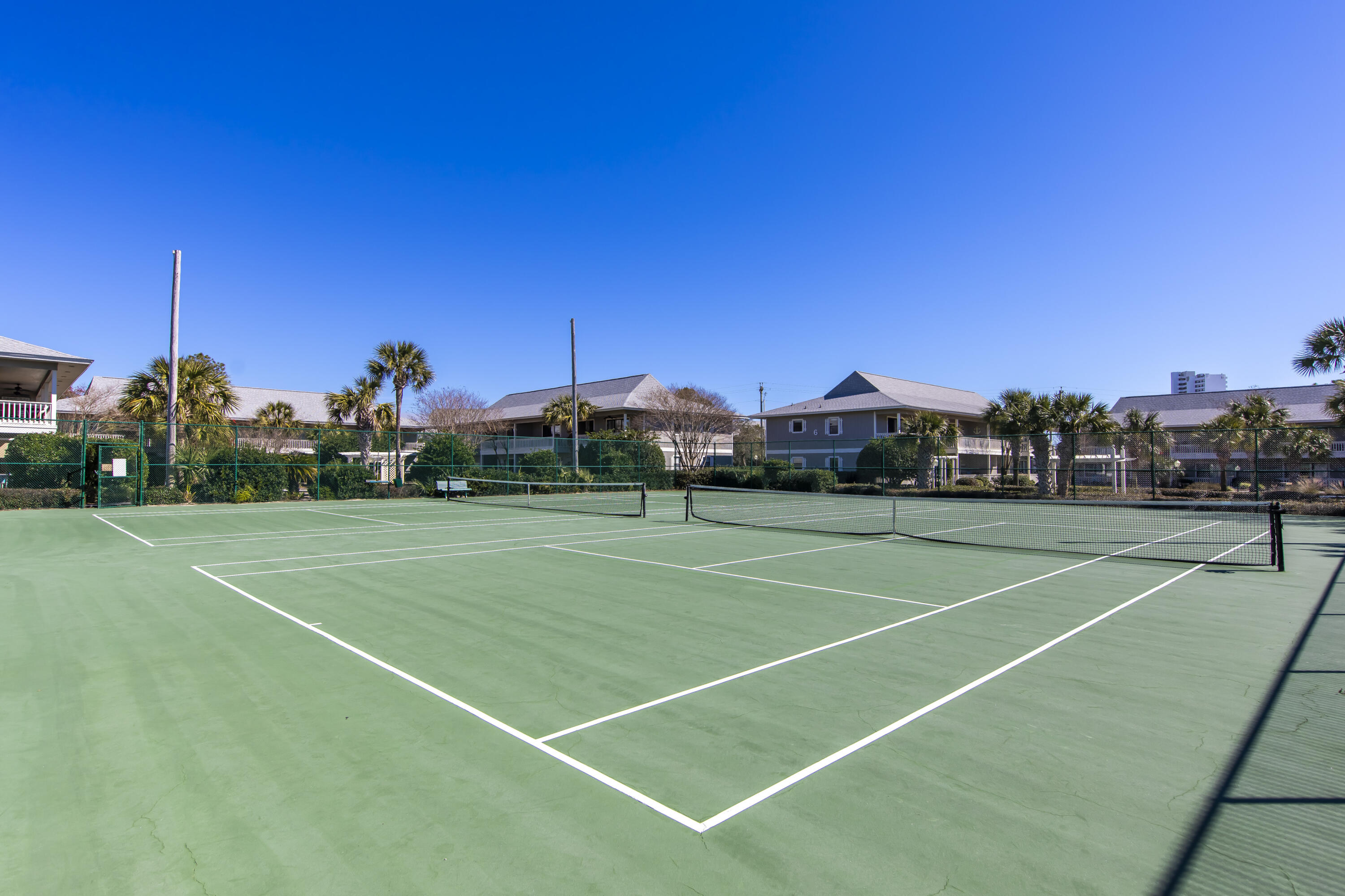 BEACHWOOD VILLAS CONDO PH 2 - Residential