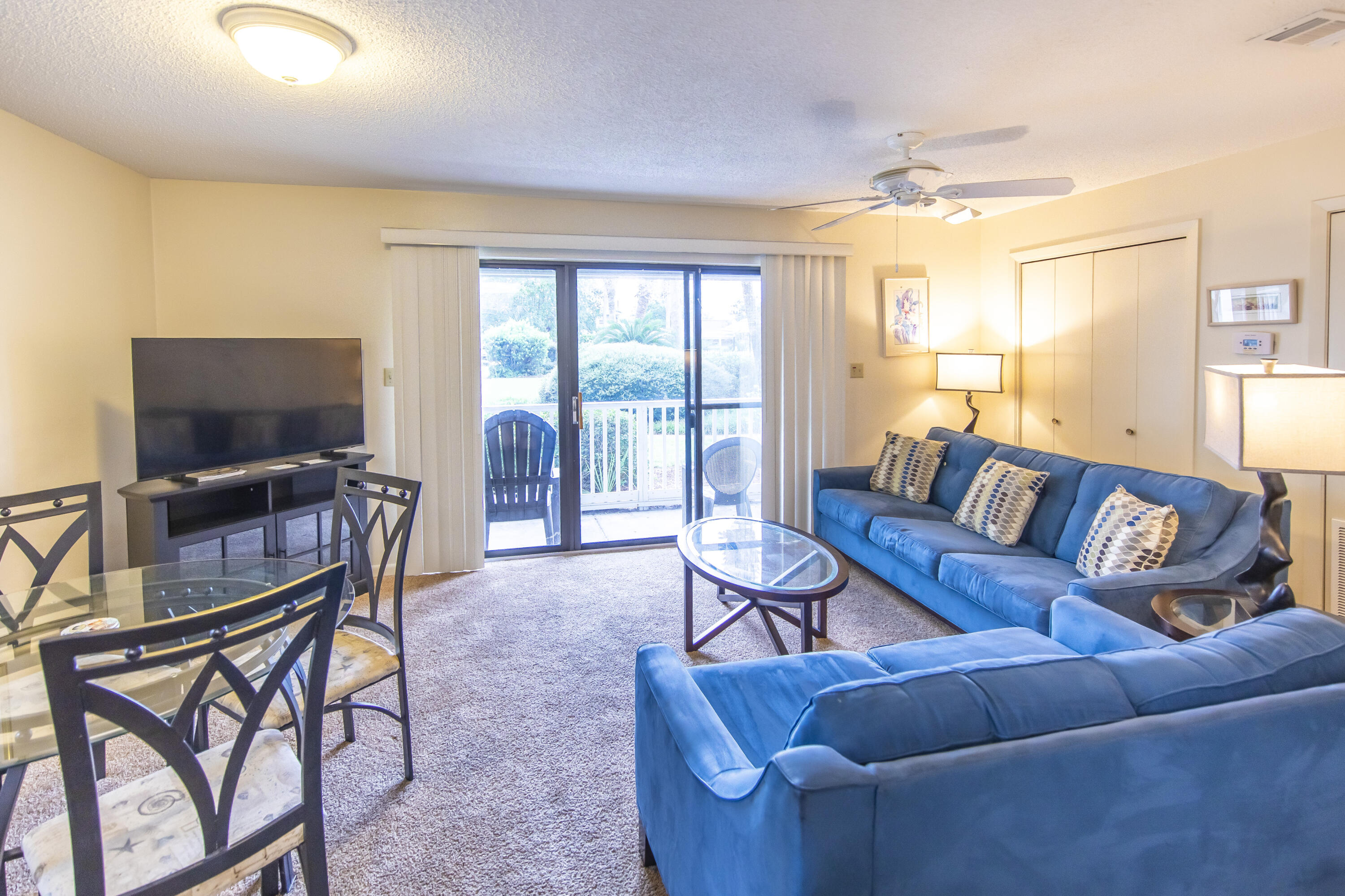 BEACHWOOD VILLAS CONDO PH 2 - Residential