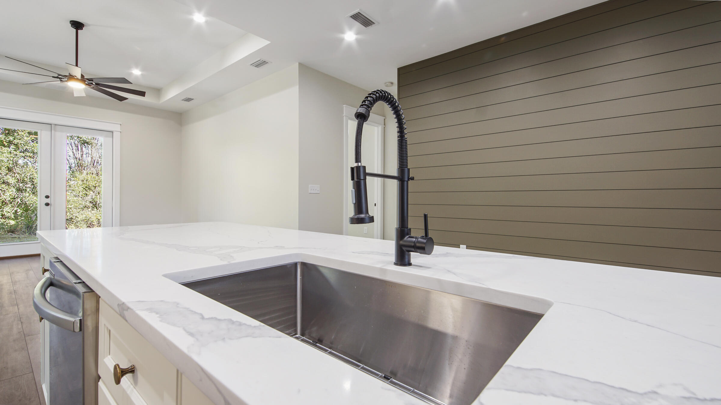 Sanctuary Beach - Residential