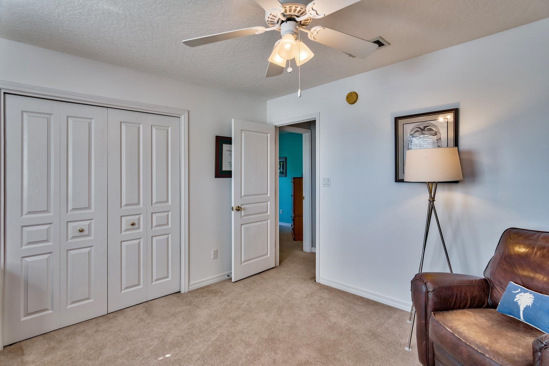 BRIDGEPORT COLONY - Residential