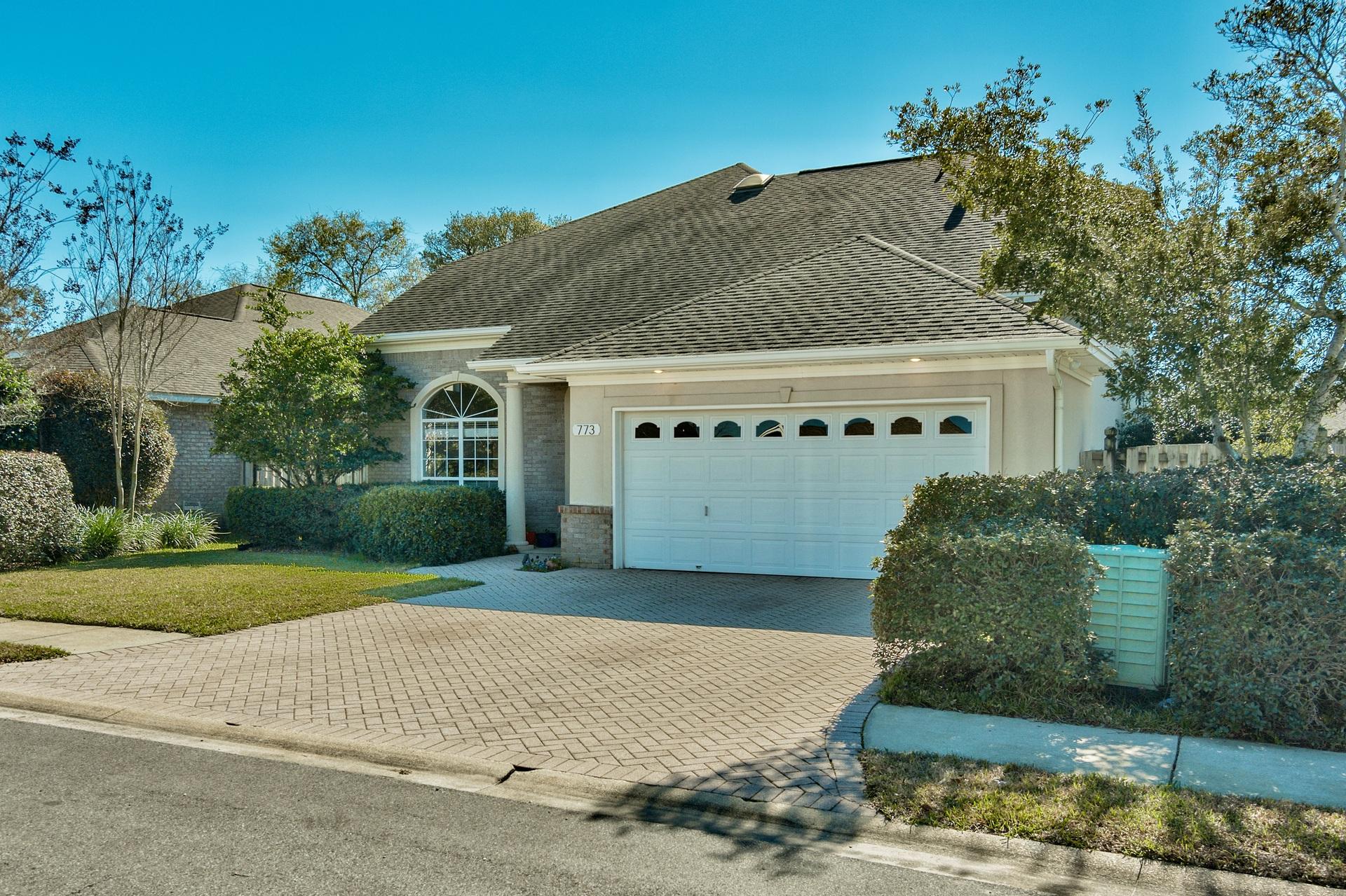 BRIDGEPORT COLONY - Residential