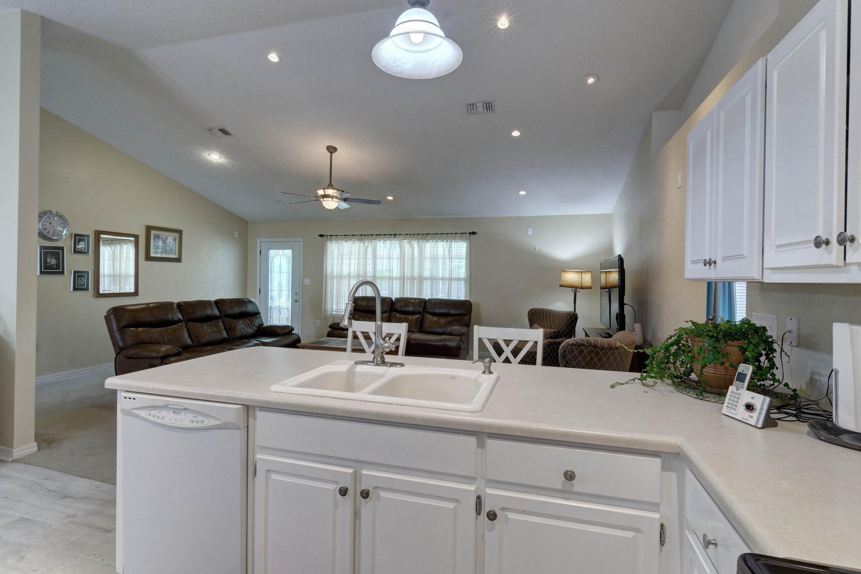 MARION MANOR - Residential