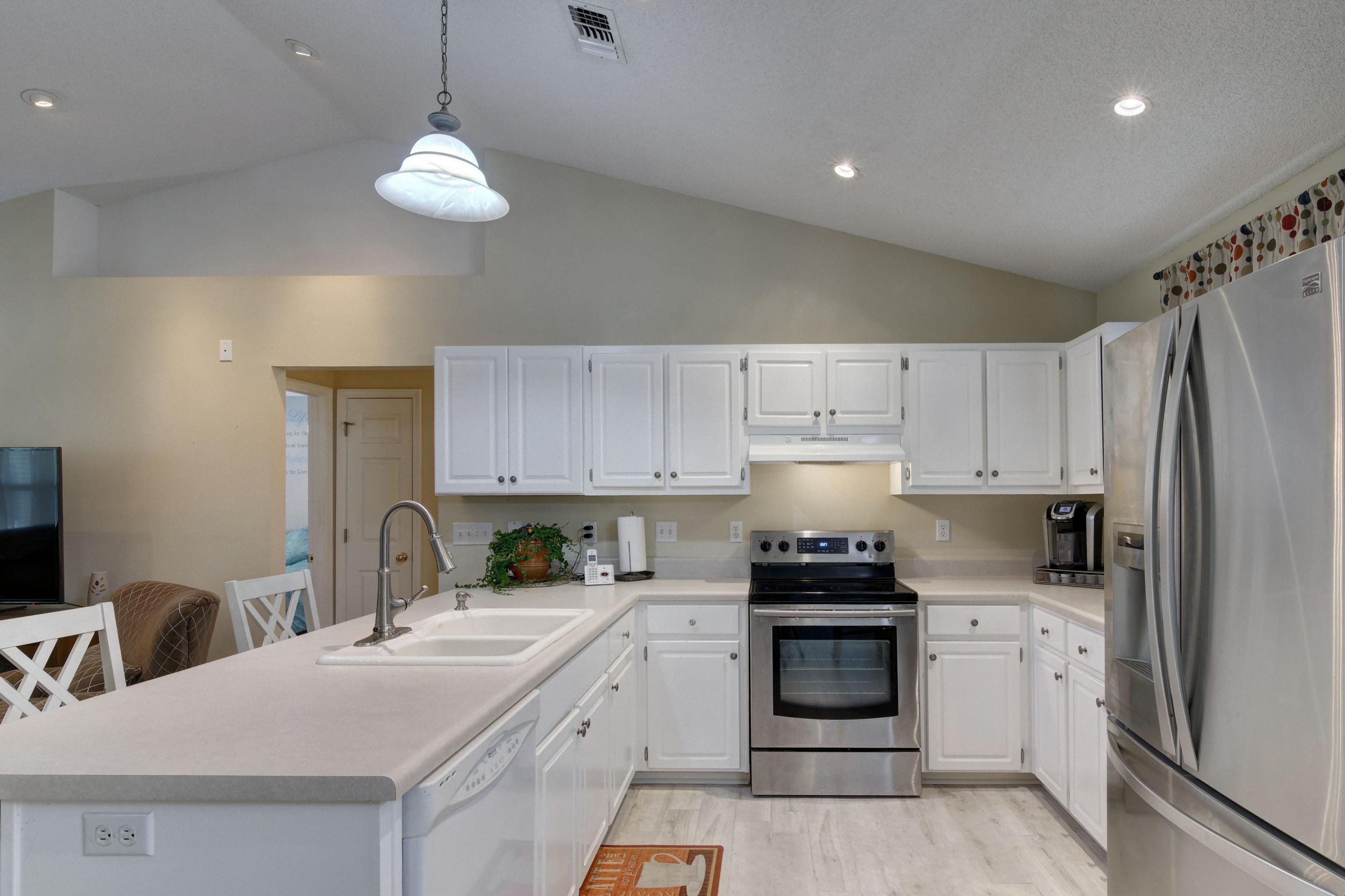 MARION MANOR - Residential