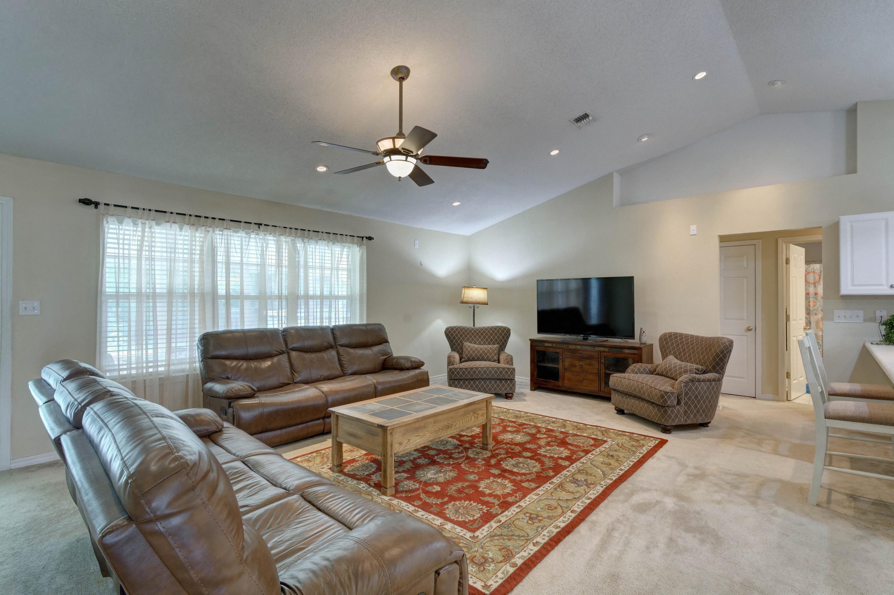 MARION MANOR - Residential