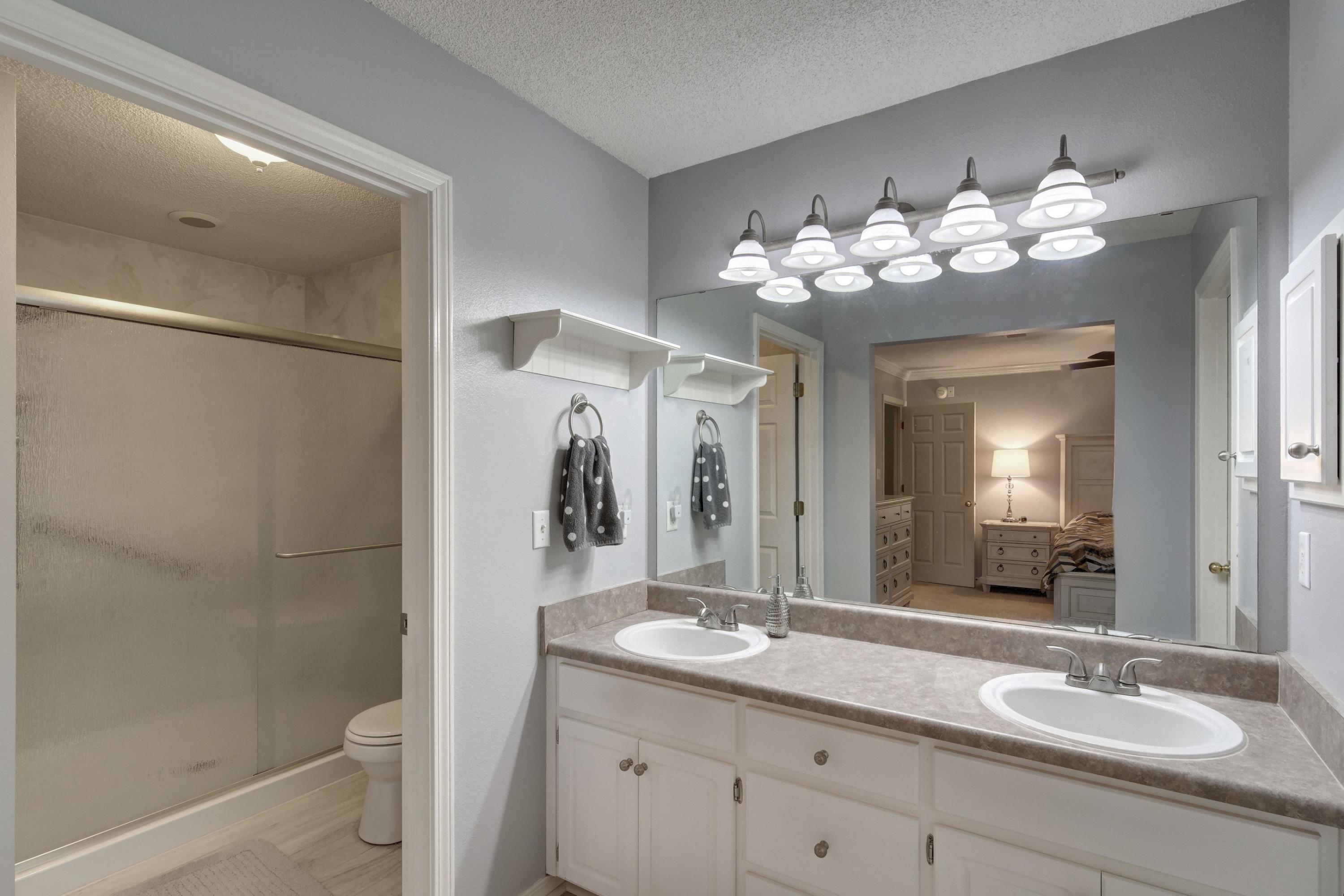 MARION MANOR - Residential