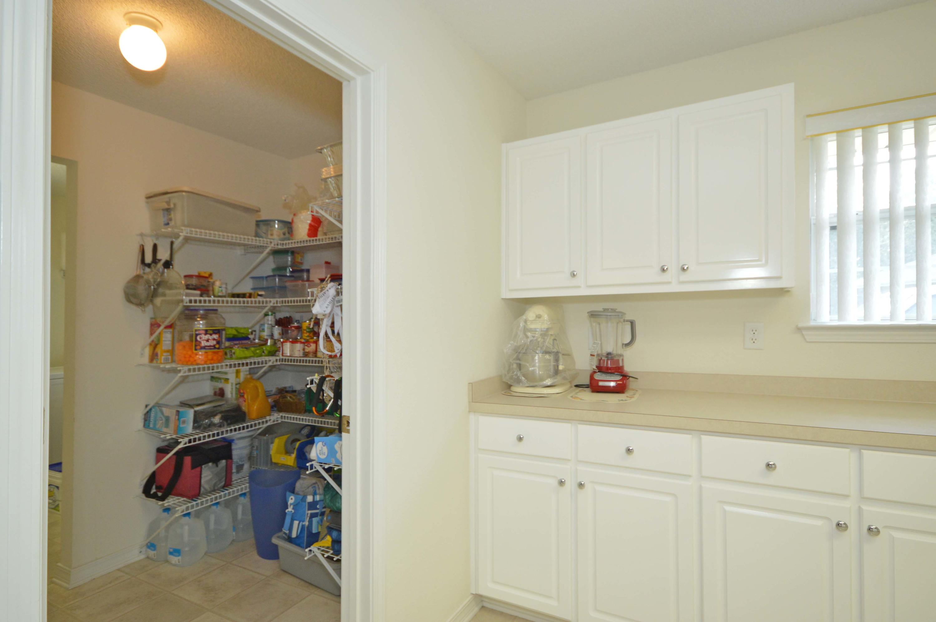 HAMPTON RIDGE - Residential