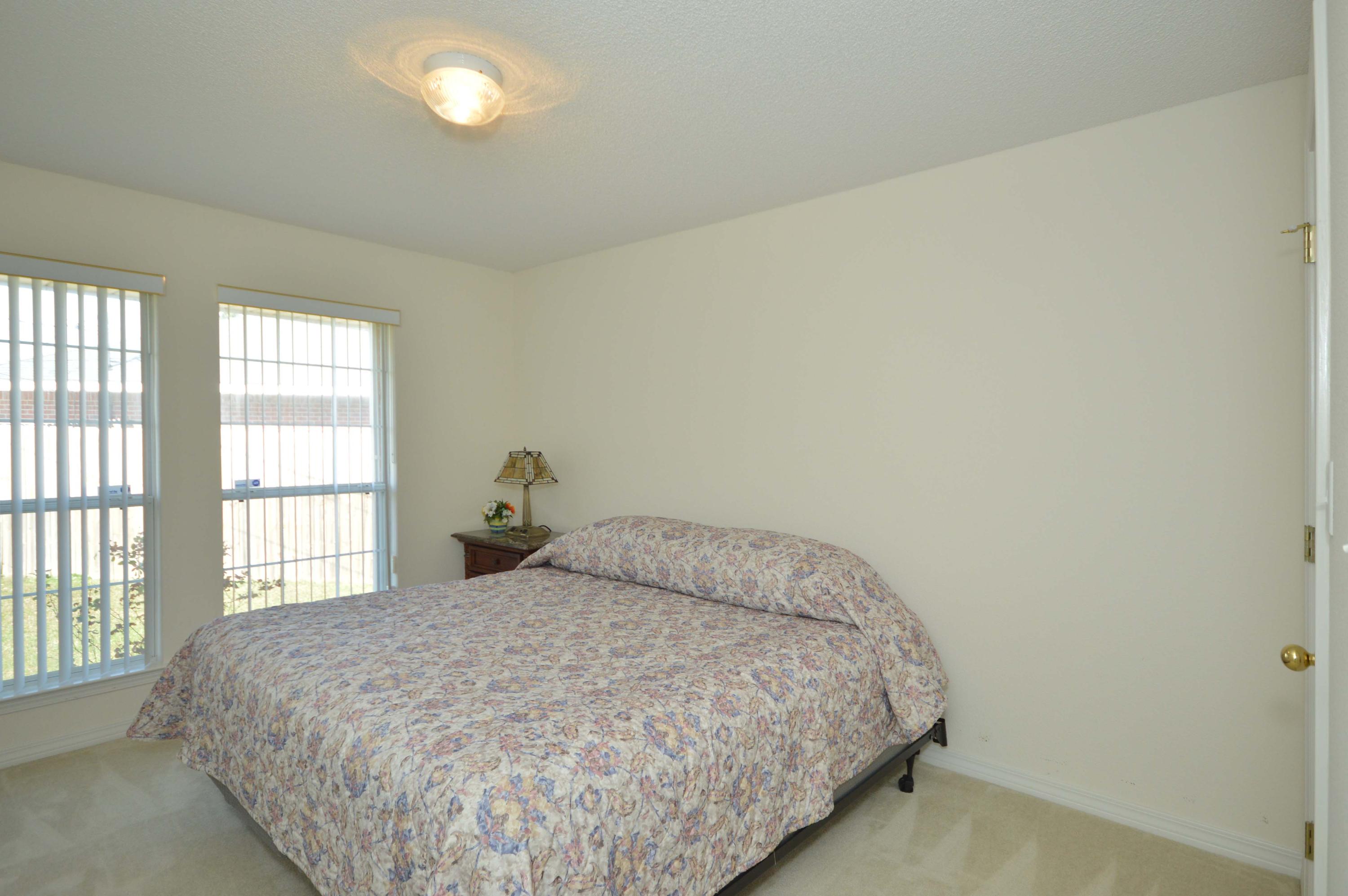 HAMPTON RIDGE - Residential