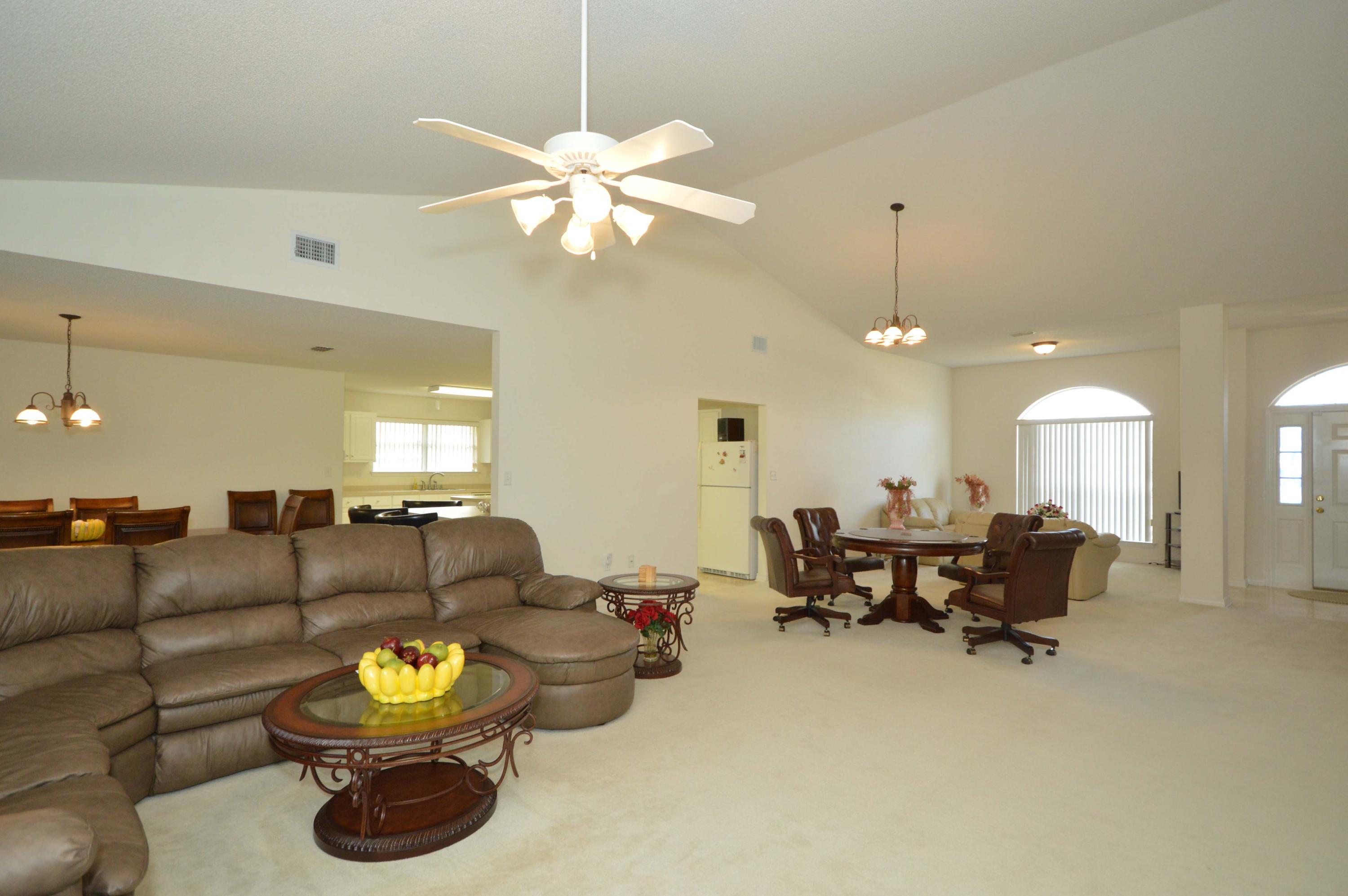 HAMPTON RIDGE - Residential