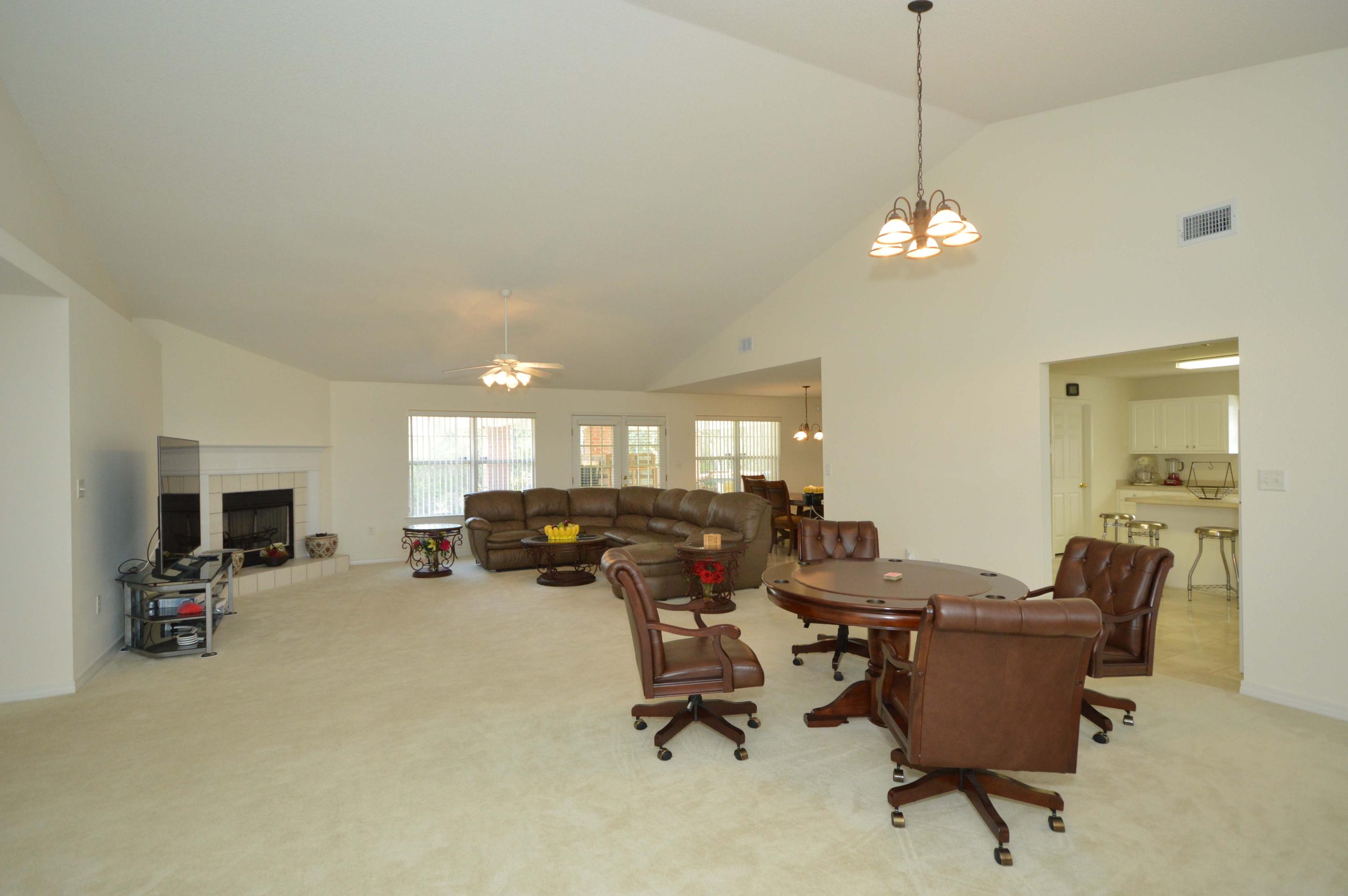 HAMPTON RIDGE - Residential